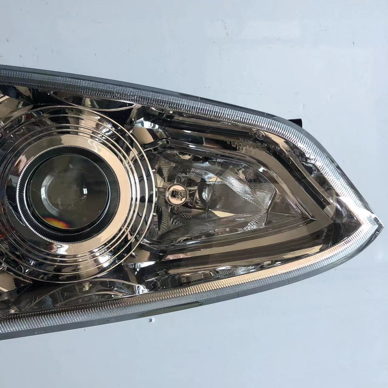 Bus Head Lamp Front Light Car Mercedes Sprinter White Universal Headlight Plastic Color Material Origin Type Certificate
