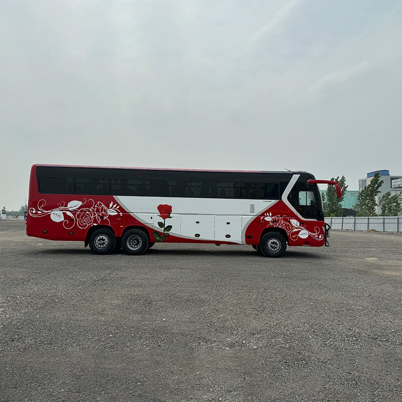 Brand New Yu-tong Euro 3 Diesel Luxury Bus for Sale Brand New Front Engine Double Rear Axle Coaches 72 Seat Bus