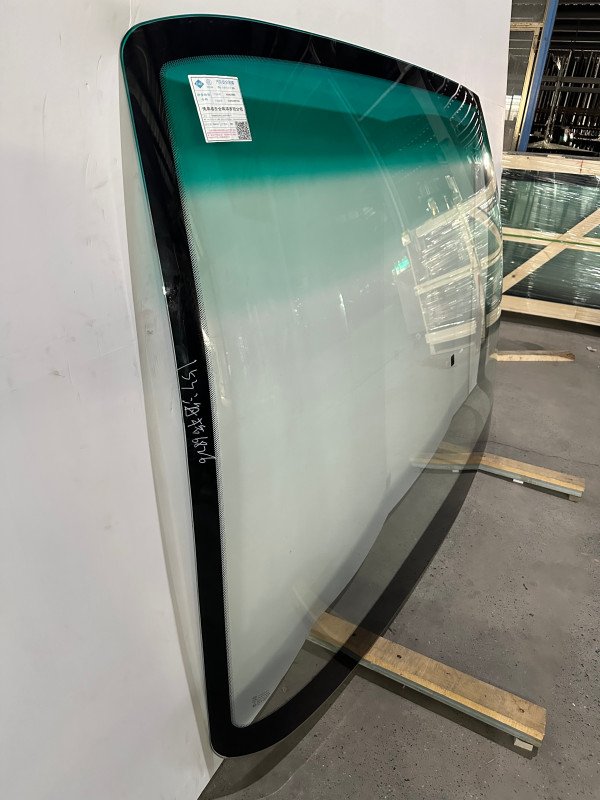 HIGER6770 Wholesale Durable Auto Glass Front Windshield Glass Car Windshield for HIGER6770 Bus Windshield 1530