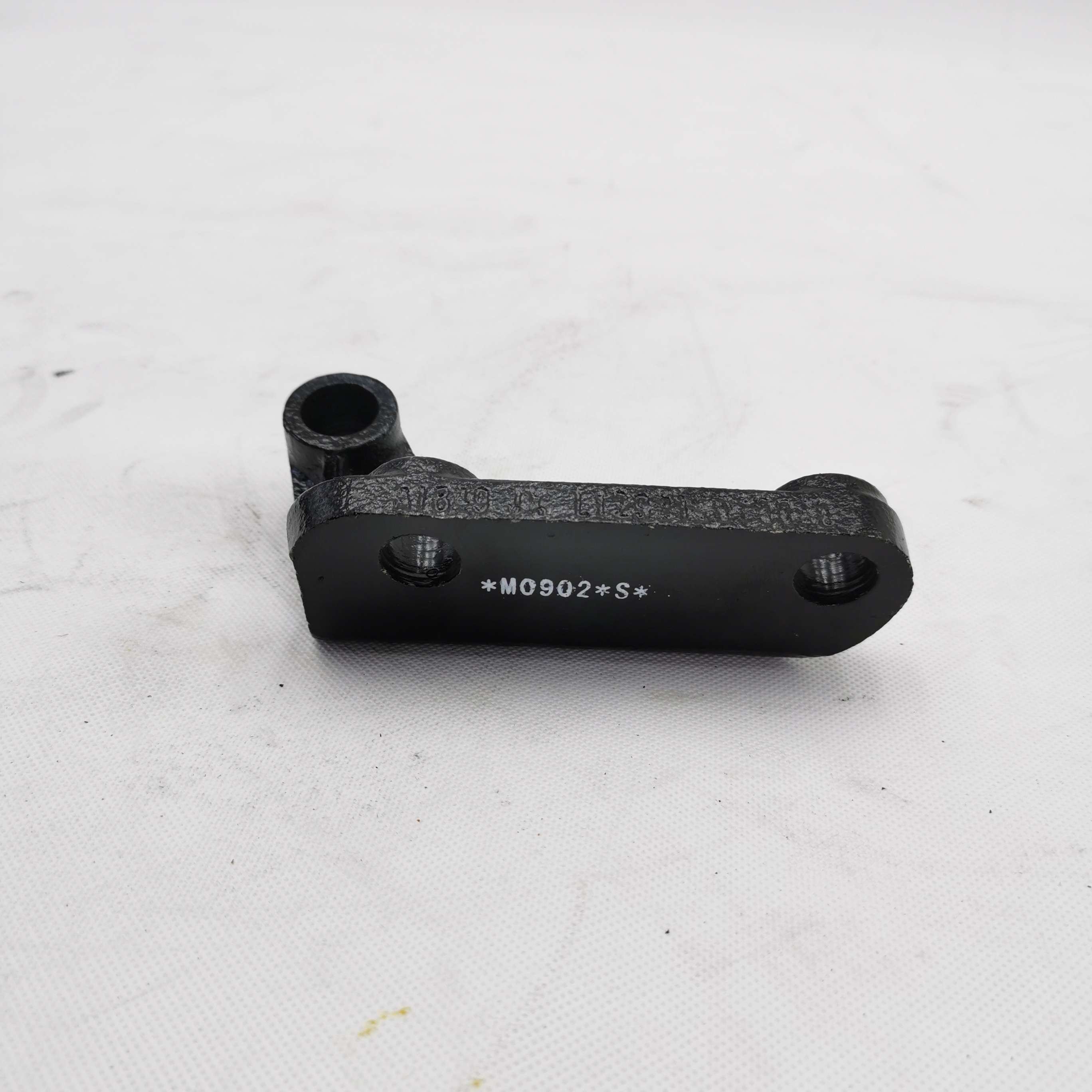 Foton Truck Parts Right Front Shock Absorber Lower Bracket FL1292190100A0A1849