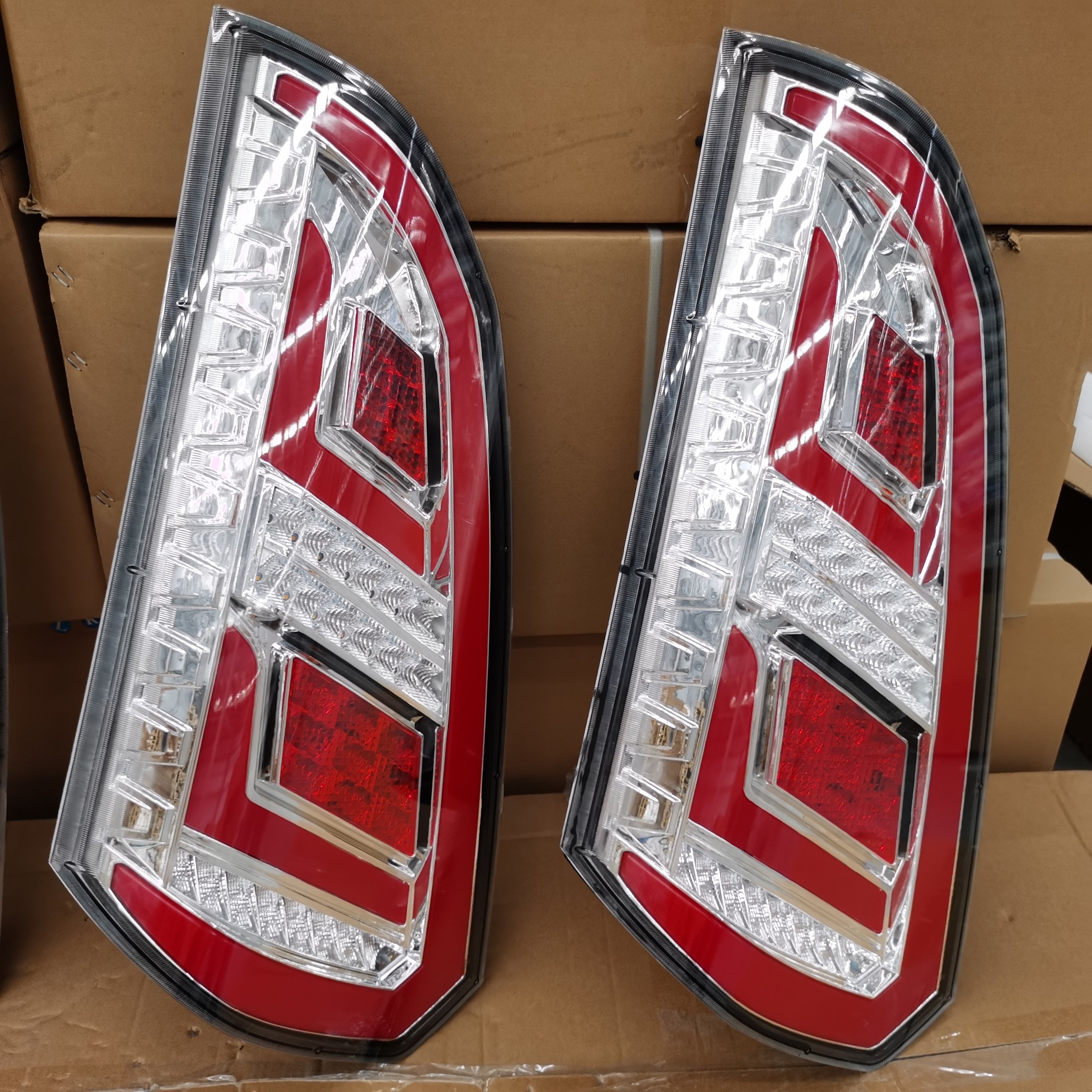 Hot Selling Bus LED Rear Combination Tail Light Rear Lamp for Daewoo Yutong Volvo Marcopolo