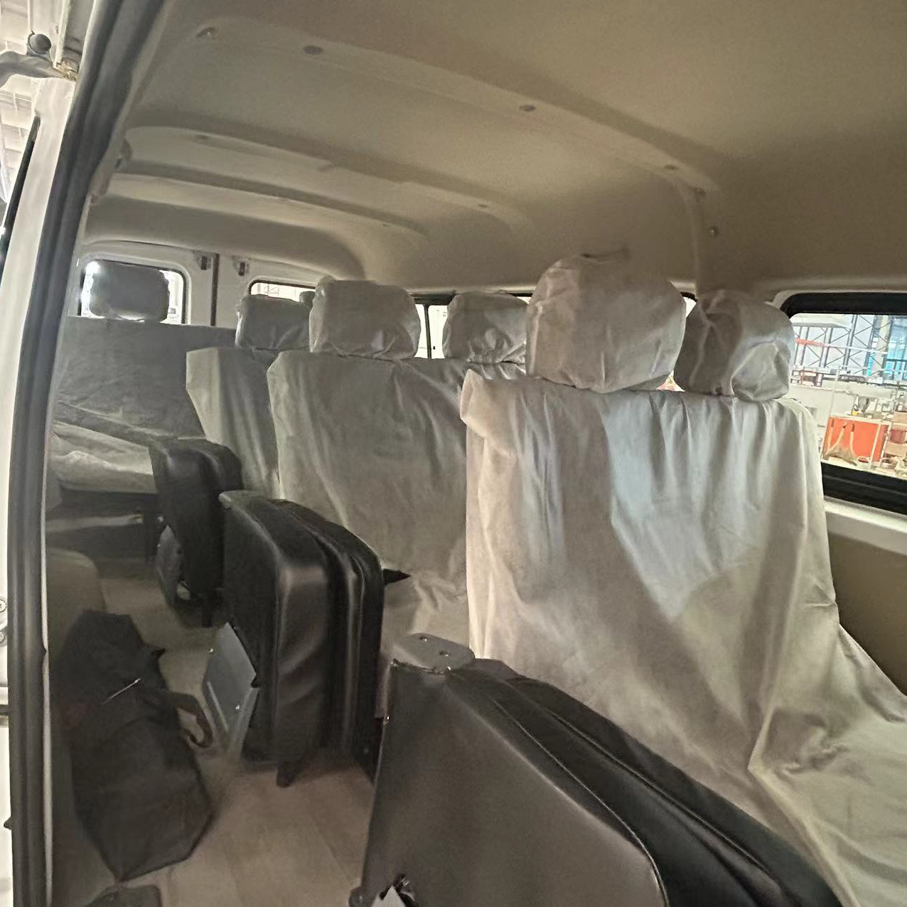 Hot Selling New Products 14-Passenger Electric Bus Toy with Music Electric Bus Battery Electric Bus Engine