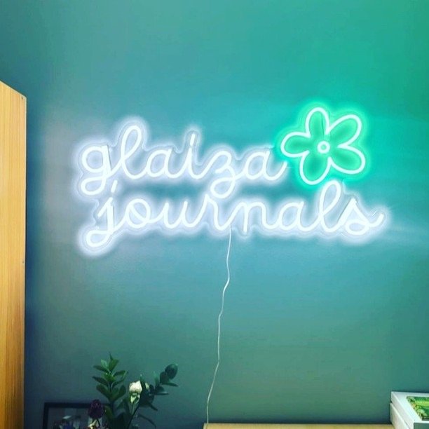 2024 Hot Sale Custom MR & MRS Rabbit Animal Cool logo Neon Light Led Sign for Dynamic Decor & Unique Led Neon Ambiance