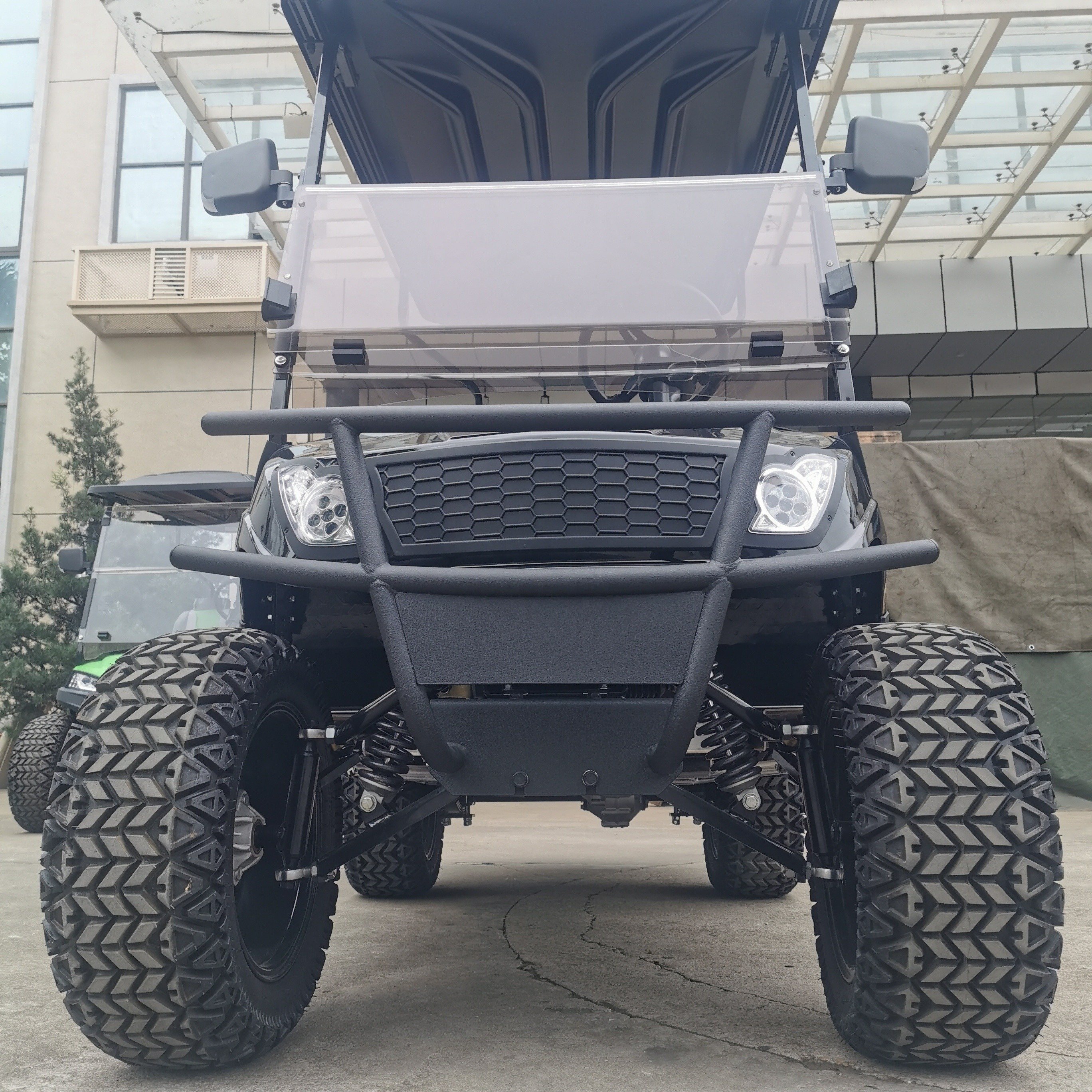 Cheap Luxury Battery Powered Low Speed Vehicle Electric Street Legal Electric Car Golf Cart for Sale