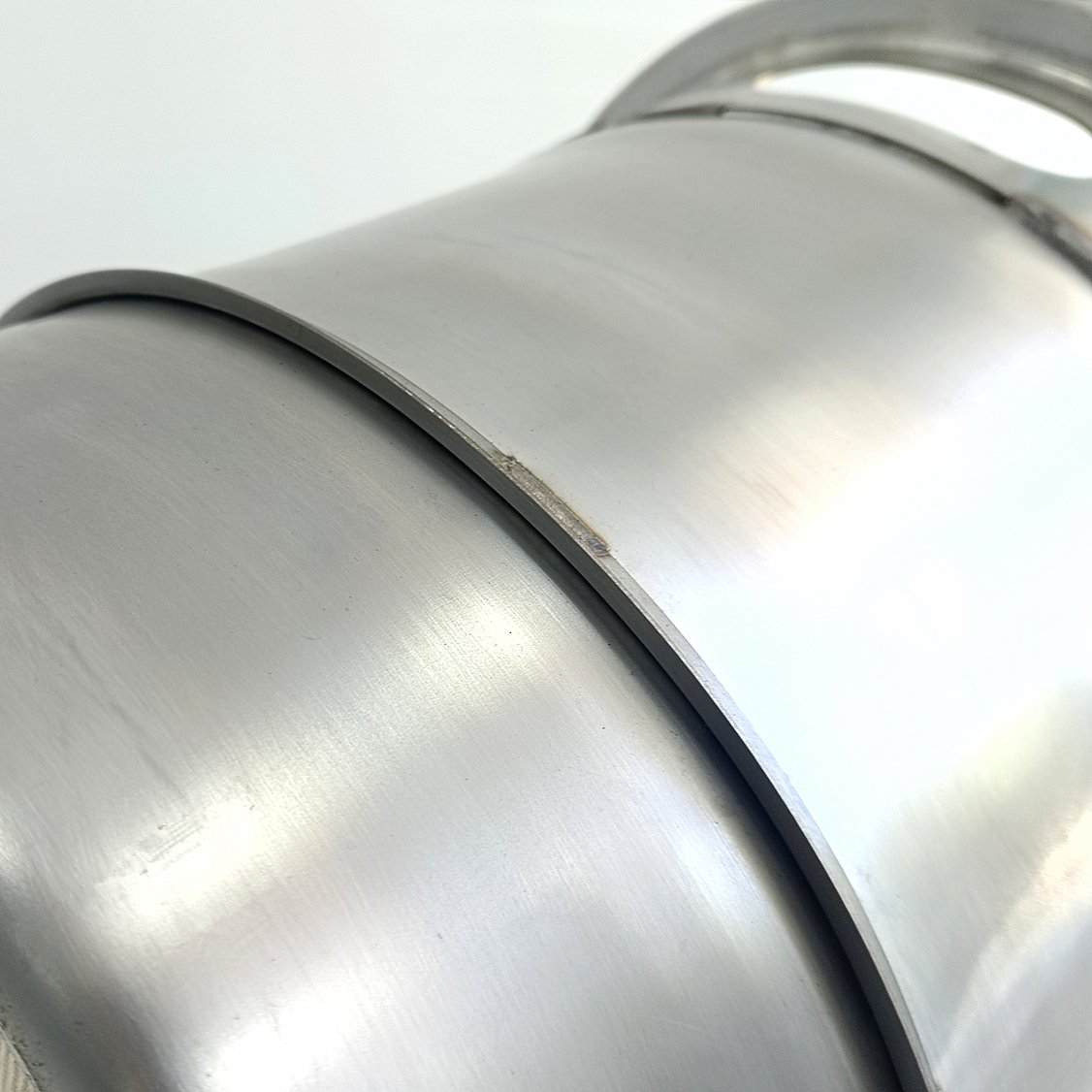 Popular DPF Steel Housing/DPF Steel Case for DAFs 2134535 2144435 2192100 2326074 31009912 for VI Series Truck