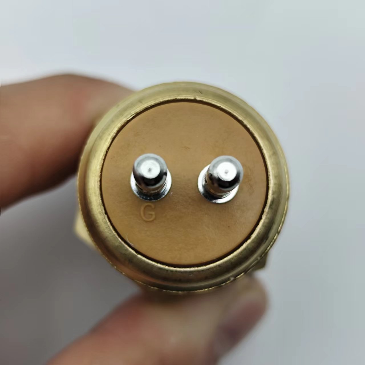 High Quality New Switches Bus Spare Parts-Stop and Empty Switches for Engine