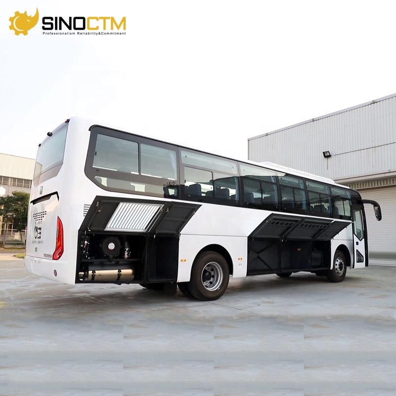 Diesel Manual Transmission Luxury 56 Seat Coach Tour Bus with Euro 4 Emission Standard