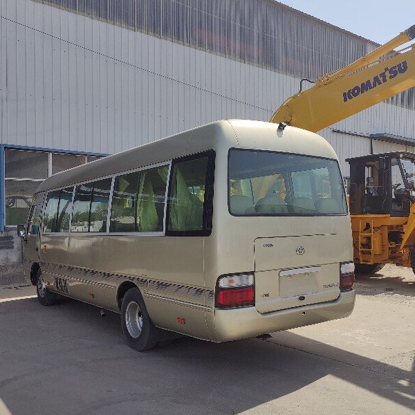 2019 2020 Year Luxury Medium Bus Diesel Petrol 19 23 28 30 Seater Used Coaster Bus for Toyota