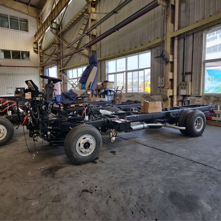 6-12m Diesel Engine Low Floor City Bus Chassis for Sale