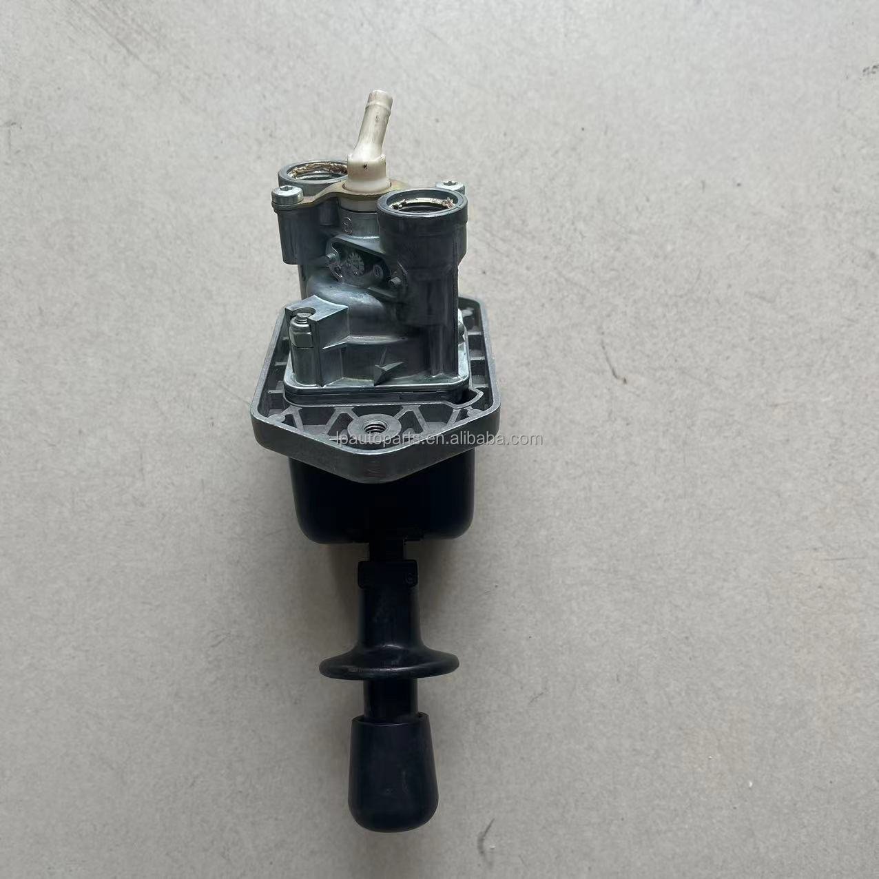 Original Passenger Car Handbrake Switch WABCO Manual Brake Valve Is Suitable for Chinese Buses