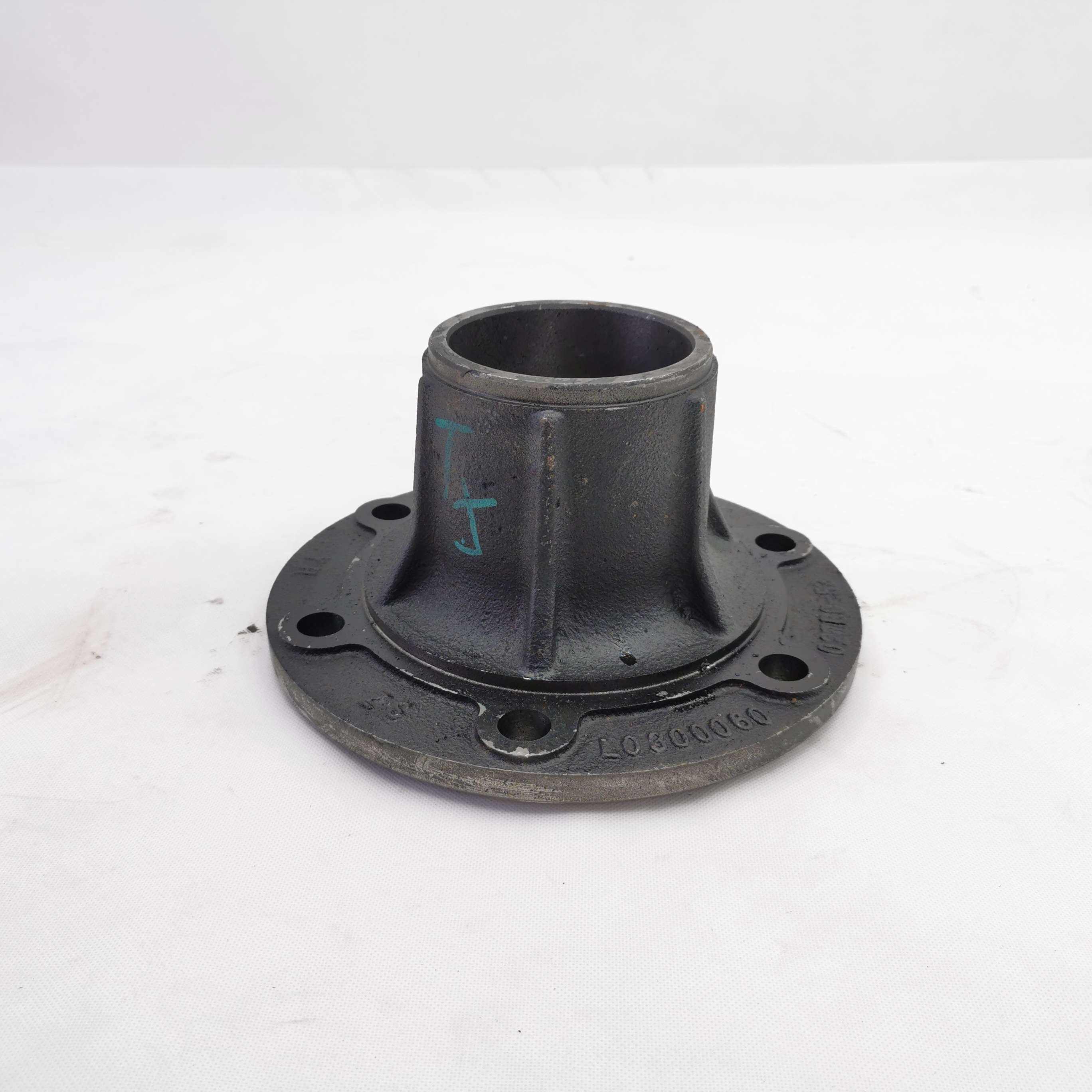 Foton Truck Parts Front Hub L0300060027B0-52