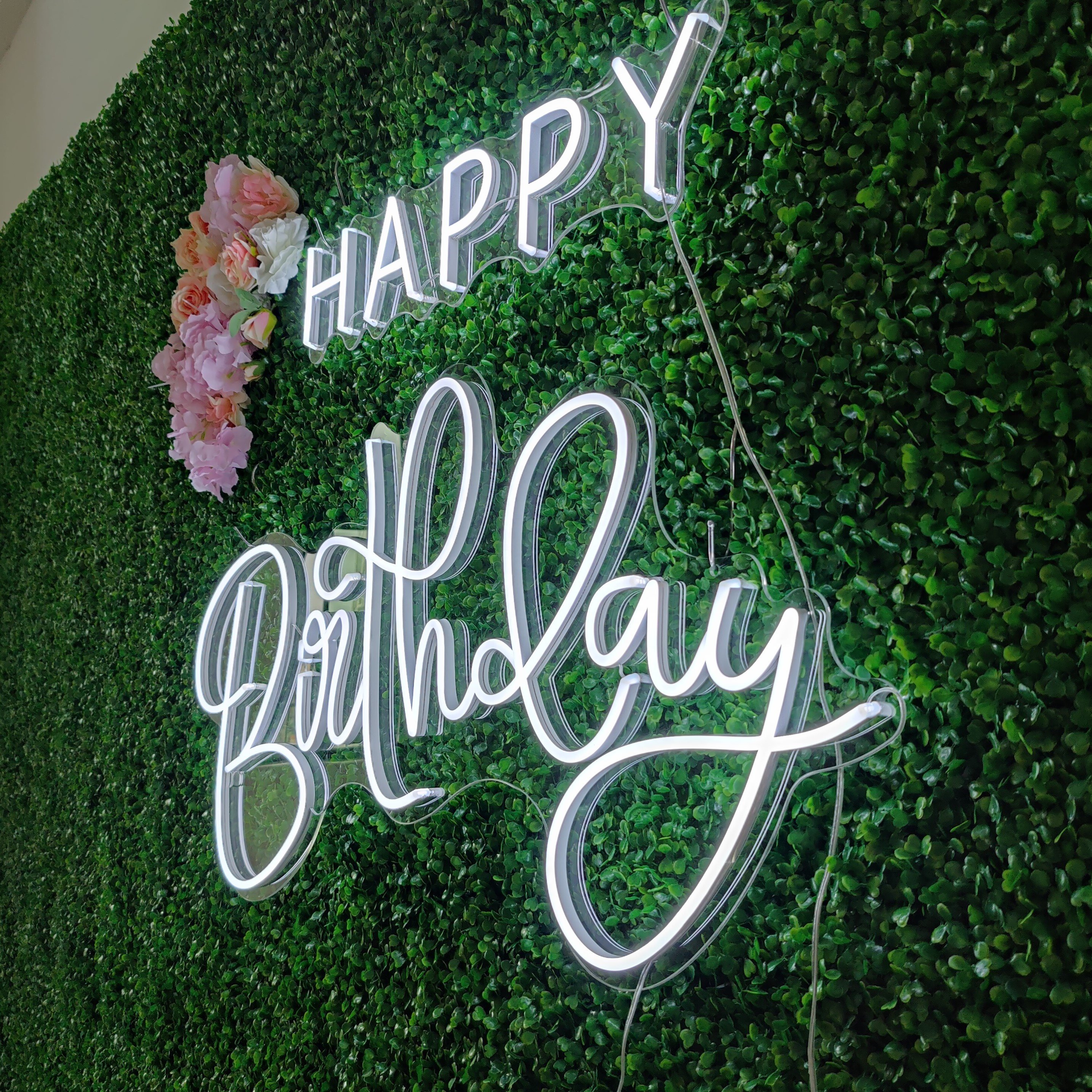 Koncept New Arrival Drop Shipping Flex Neon Led Beer Neon Sign Letter Board Happy Birthday Neon Sign Custom