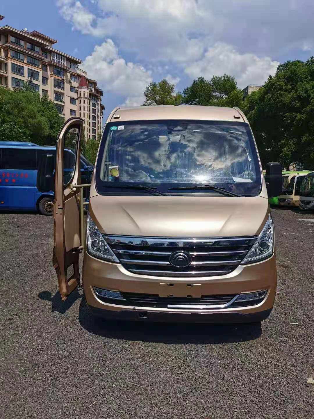 Used YuBus ZK6601D TONG Diesel 14Seats Bus Second Hand Mini Bus Yuchai Engine With Blue Color in Good Condition