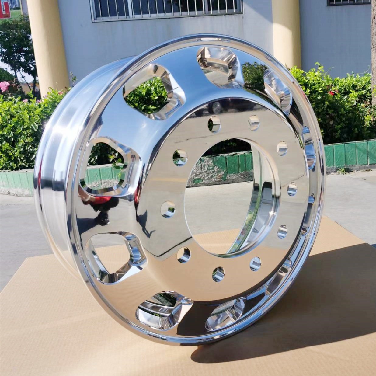 22.5X8.25 Truck and Bus Special Forged Aluminum Alloy Wheel Special air Hole Customized Surface Polishing 10 Holes