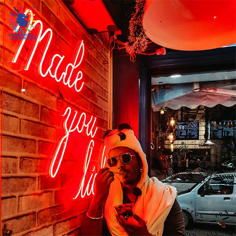 Manufacturer Hot Selling Christmas Decorations Lighting Letters Acrylic Led Neon Lights Wedding Neon Party Neon Sign