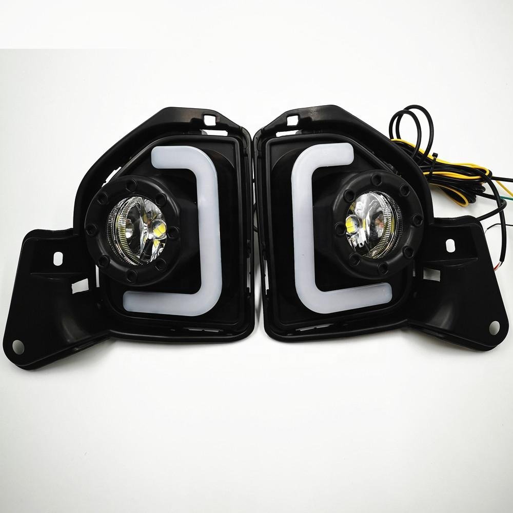 LED for Toyota Hiace 2014 2015 2016 2017 2018 With Turn Signal 12V ABS Car Lamp LED DRL LED Daytime Running Light