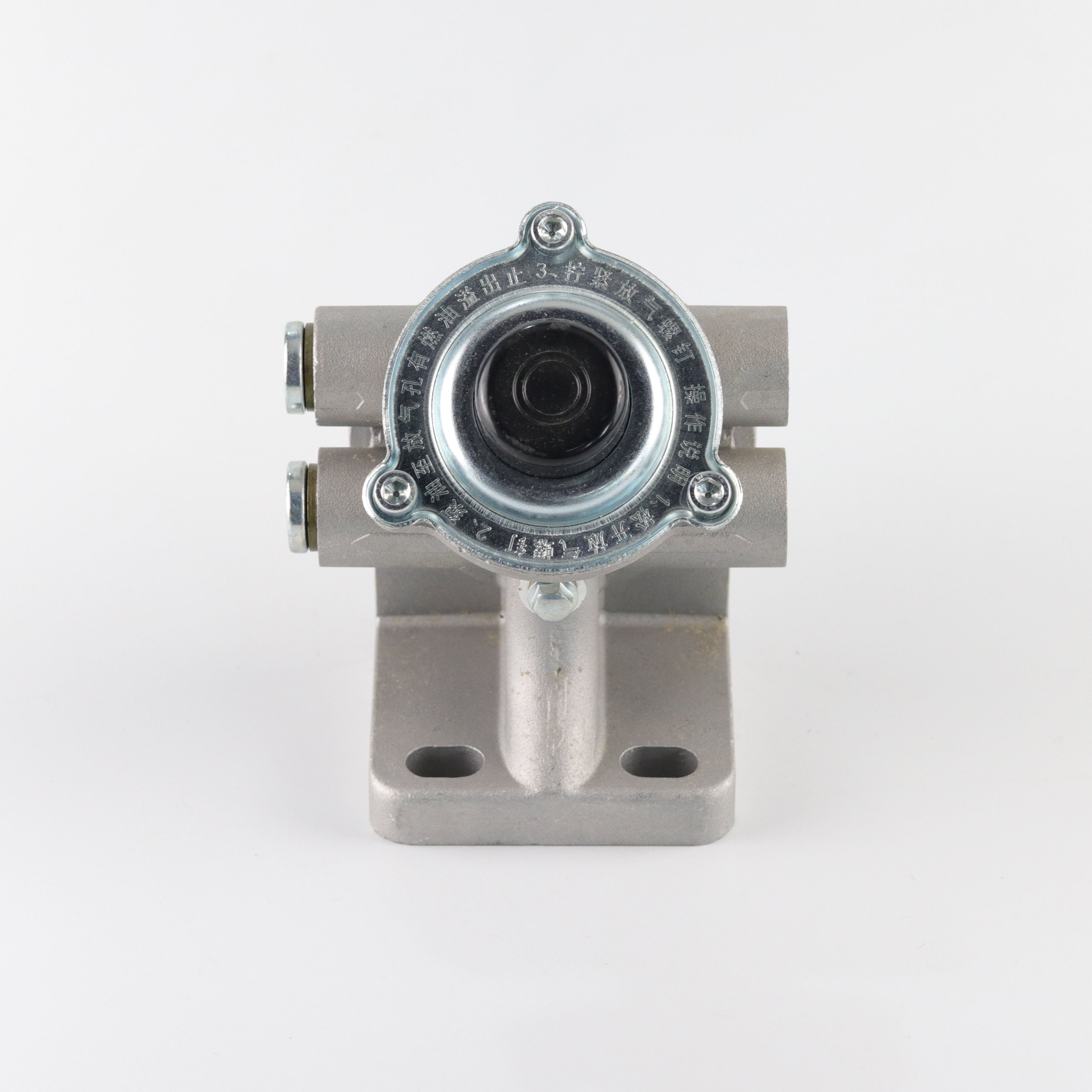 Wholesale Truck Accessories Bus Engine Parts FS36209 Engine Filter Base