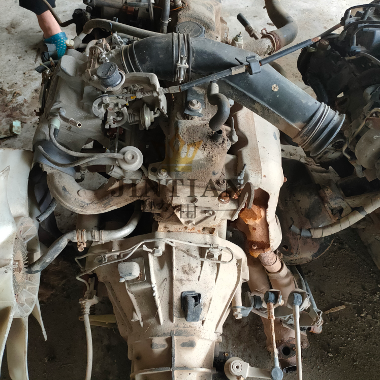 Japanese Original Used Engine 2.4L 2RZ With Gearbox for Hiace Engine