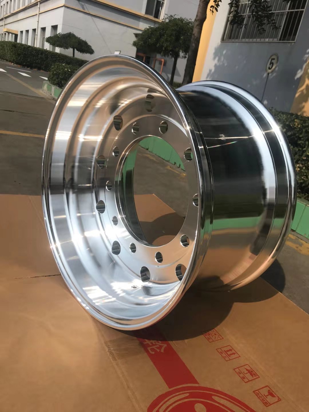22.5*11.75 Truck Rims for Bus and Trailer Aluminum Alloy Truck Wheels