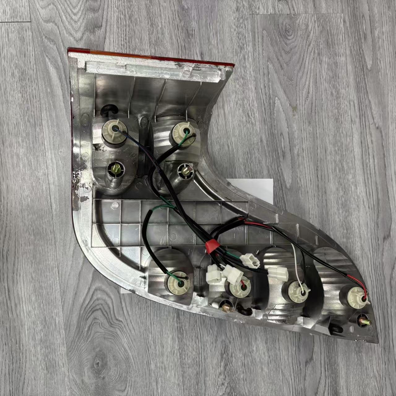 Manufacturer Directly Supplies Bus Accessories Energy Saving Taillights for Buses