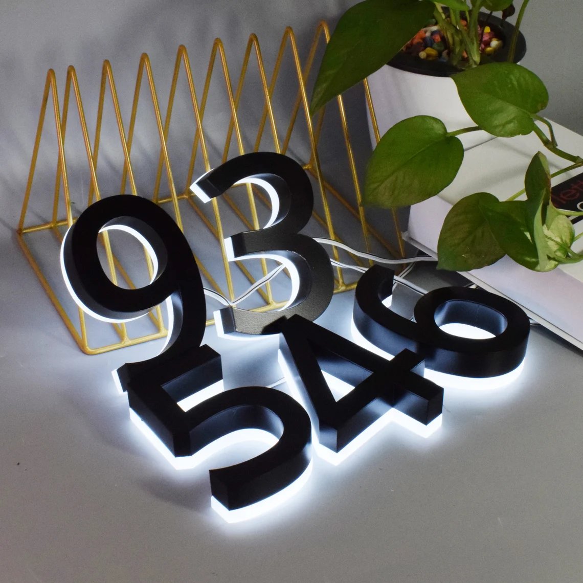 3D Modern Solar Powered House Number Sign Led Solar Light up Number Sign of Solar House Number Light up Letters