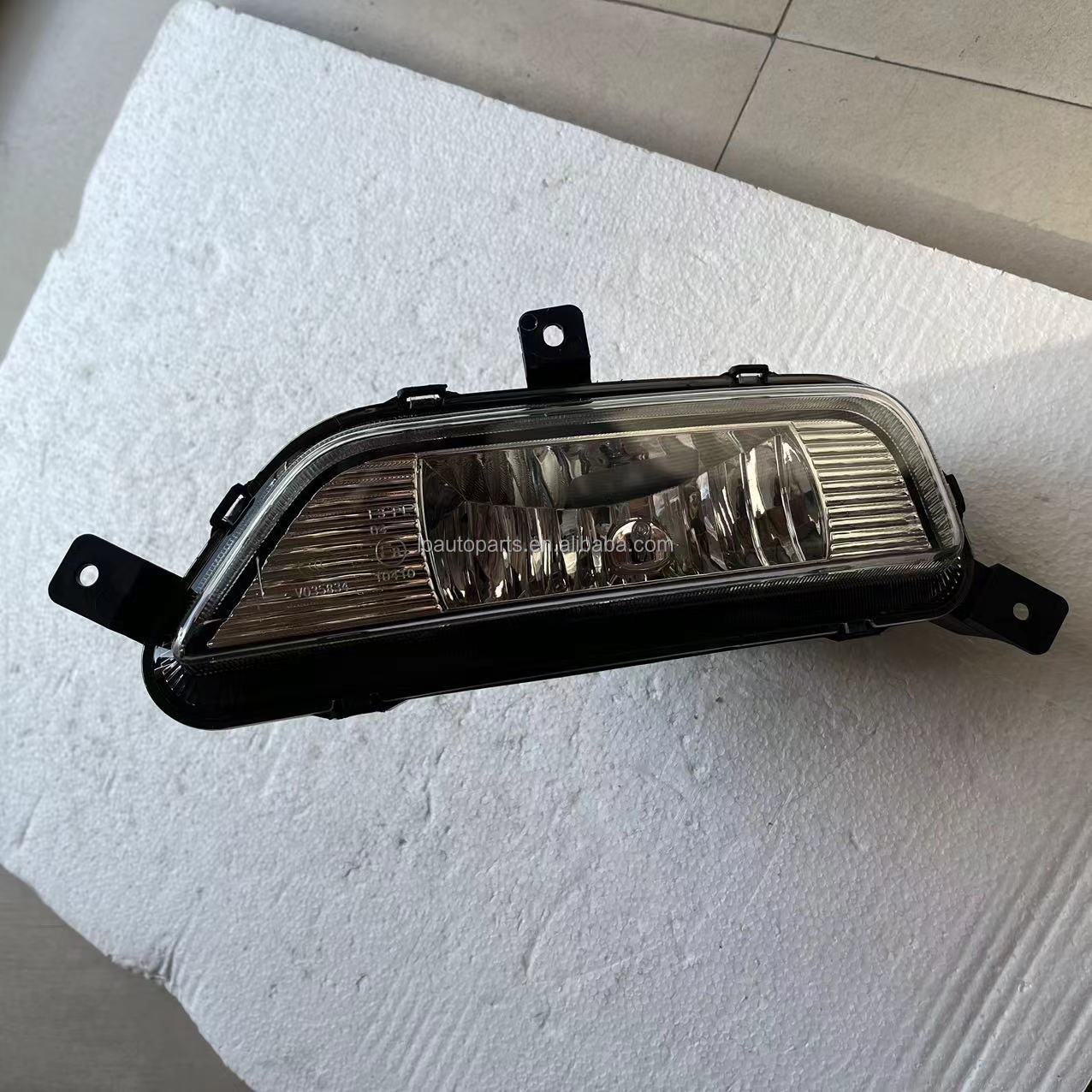 Original Zhongtong bus ORCH H1 12V 55W Front Fog Light Assembly for New Energy Buses Bus Accessories