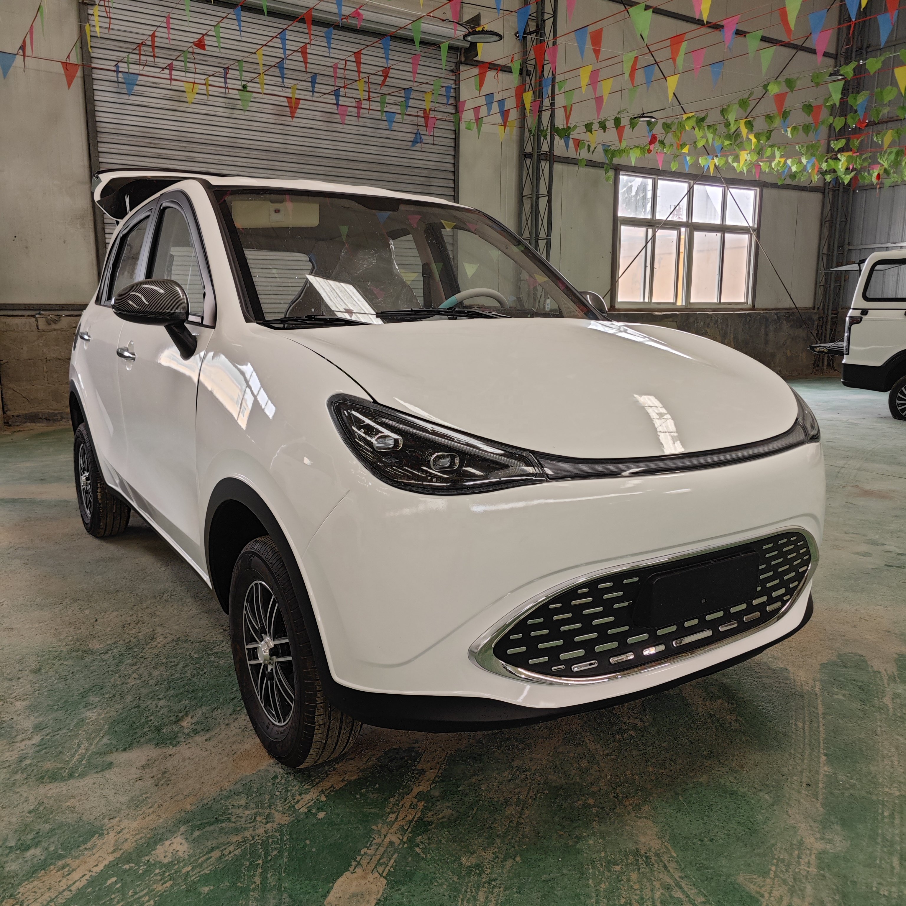 Cheap Electric Vehicle New Design Vehicle Mini Electric Automobile 2024 Sales Electric Mini Car Cheap Electric Vehicle