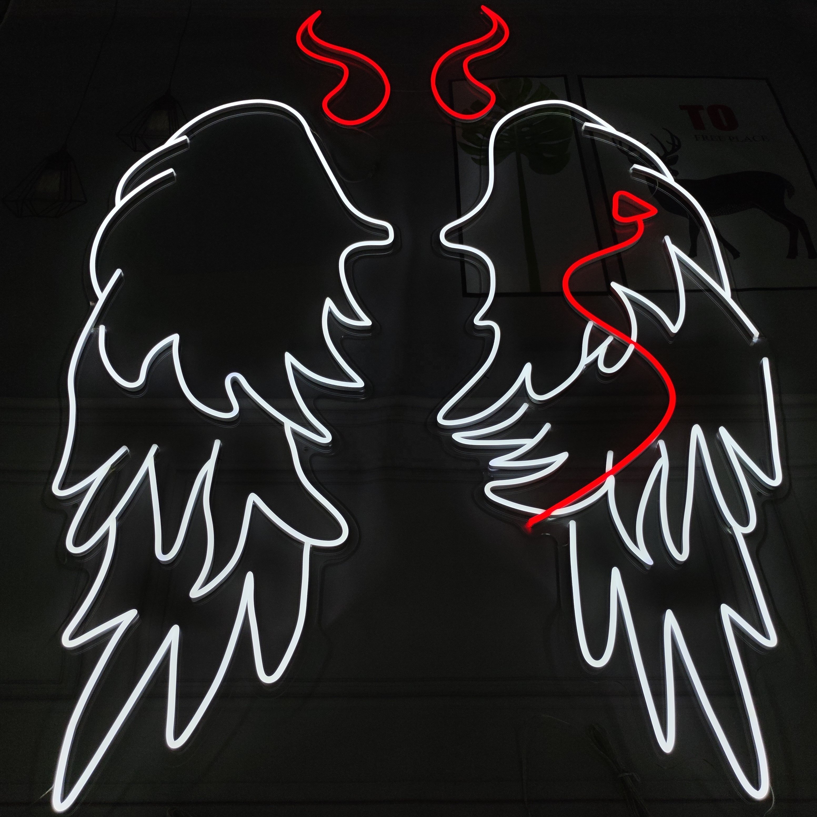 Koncept Drop Shipping Hot Selling Wall Mounted Hanging Decorative LED Neon Light Sign Pink Acrylic Custom Wings Neon Sign Letter