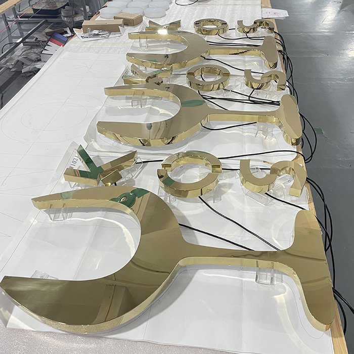 Stainless Steel Outdoor Indoor 3D Gold Metal Acrylic Logo Backlit Illuminated Led Custom Letters Sign Signboard
