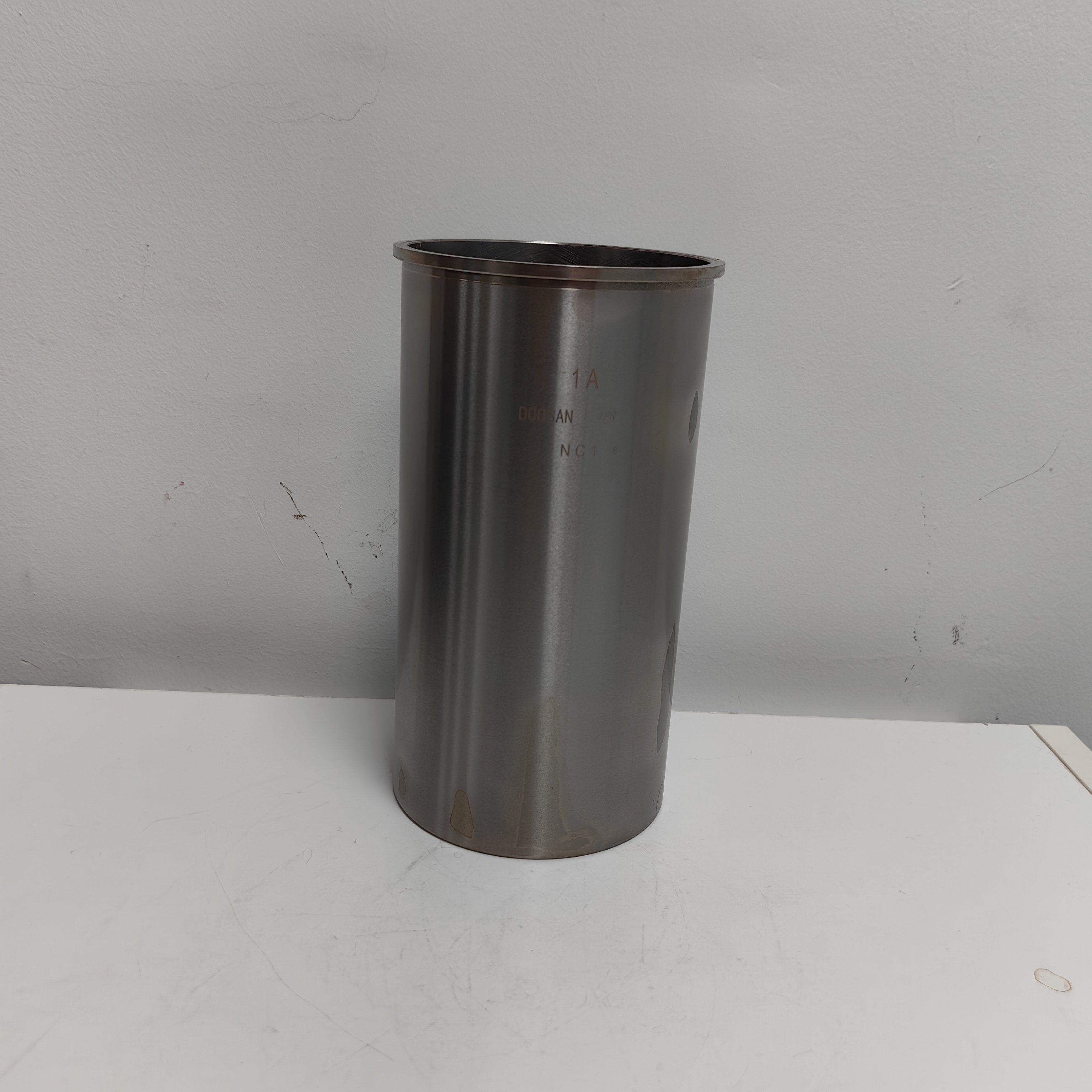 Excavator Daewoo Truck Bus Generator Parts DB58 DB58T DB58tis Doosan Engine Parts 65021010068 65021010071 Cylinder Liner Sleeve