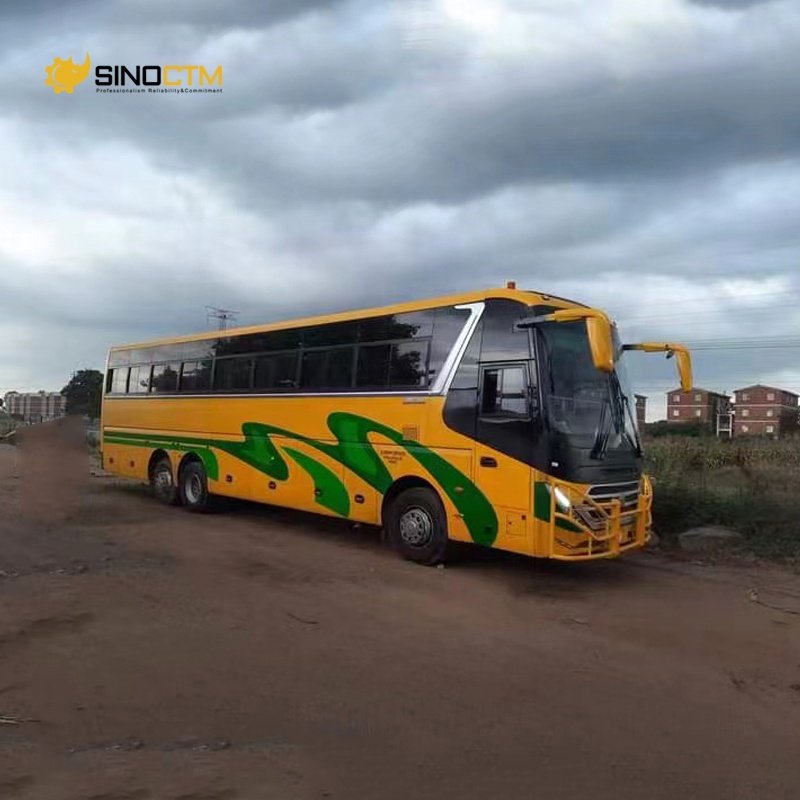 Left Hand Drive Luxury 55 Seats Used Coach Bus with Toilet Air Conditioner for Sale