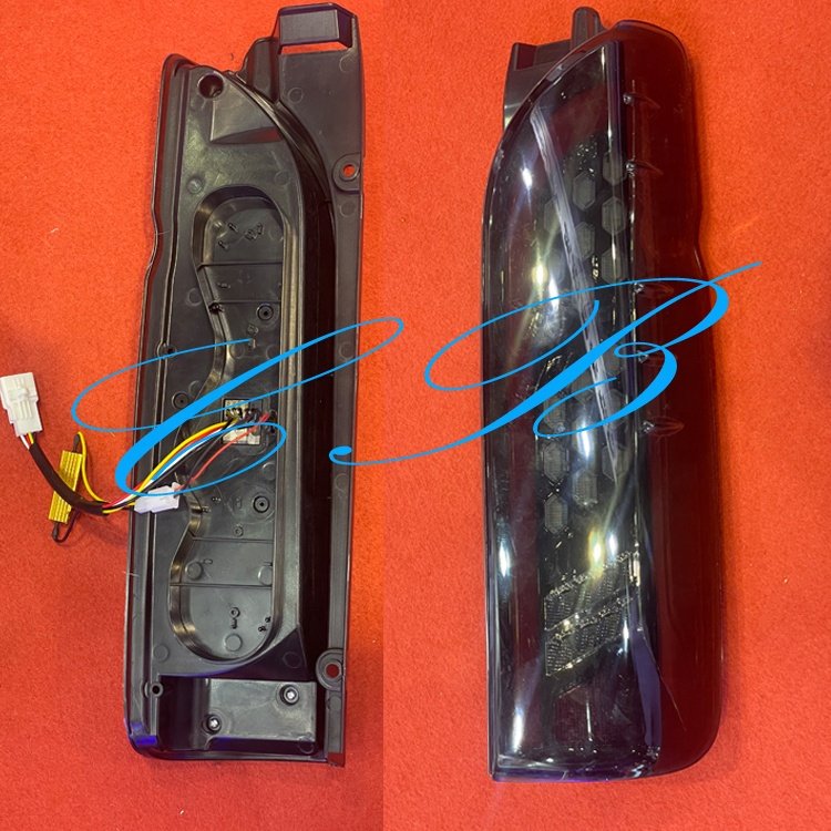 Hiace Accessories LED Tail Light Rear Lamp for Toyot a Hiace 2005-2018 Car Auto Parts Taillight Tail Lamp Hiace200 KDH200