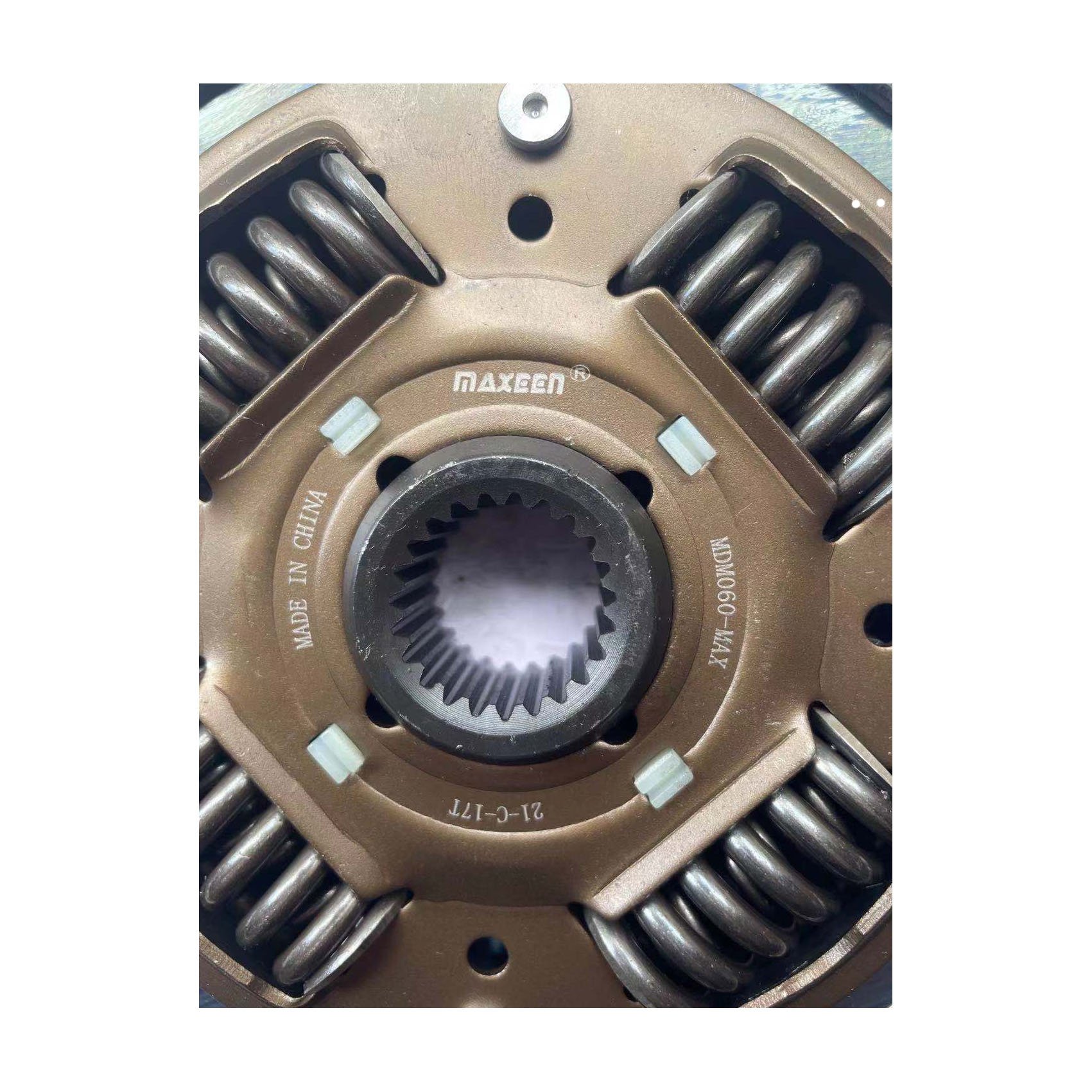 Maxeen Clutch Disc MDM-060 for MITSUBISHI Car Size 250mm with Ref No. MB886333