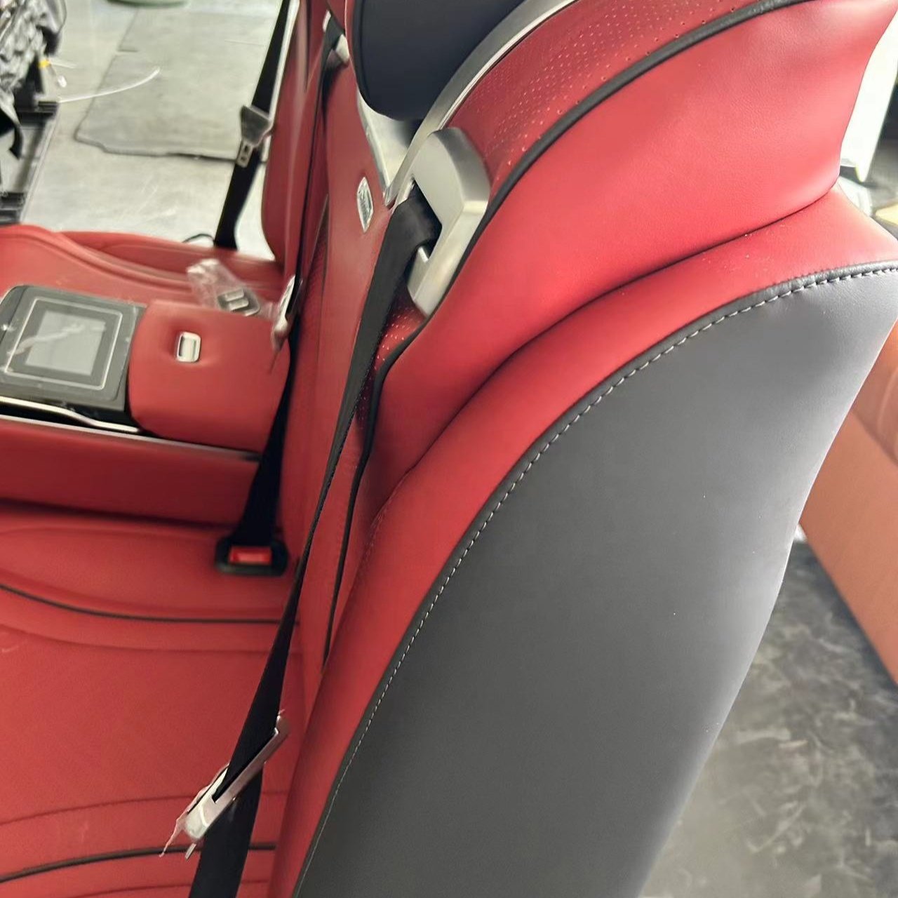 Top Comfortable Vip Luxury Electric Reclining Van Seat for Modification Van Mpv Rv Sprinter Hiace Vito Vclass