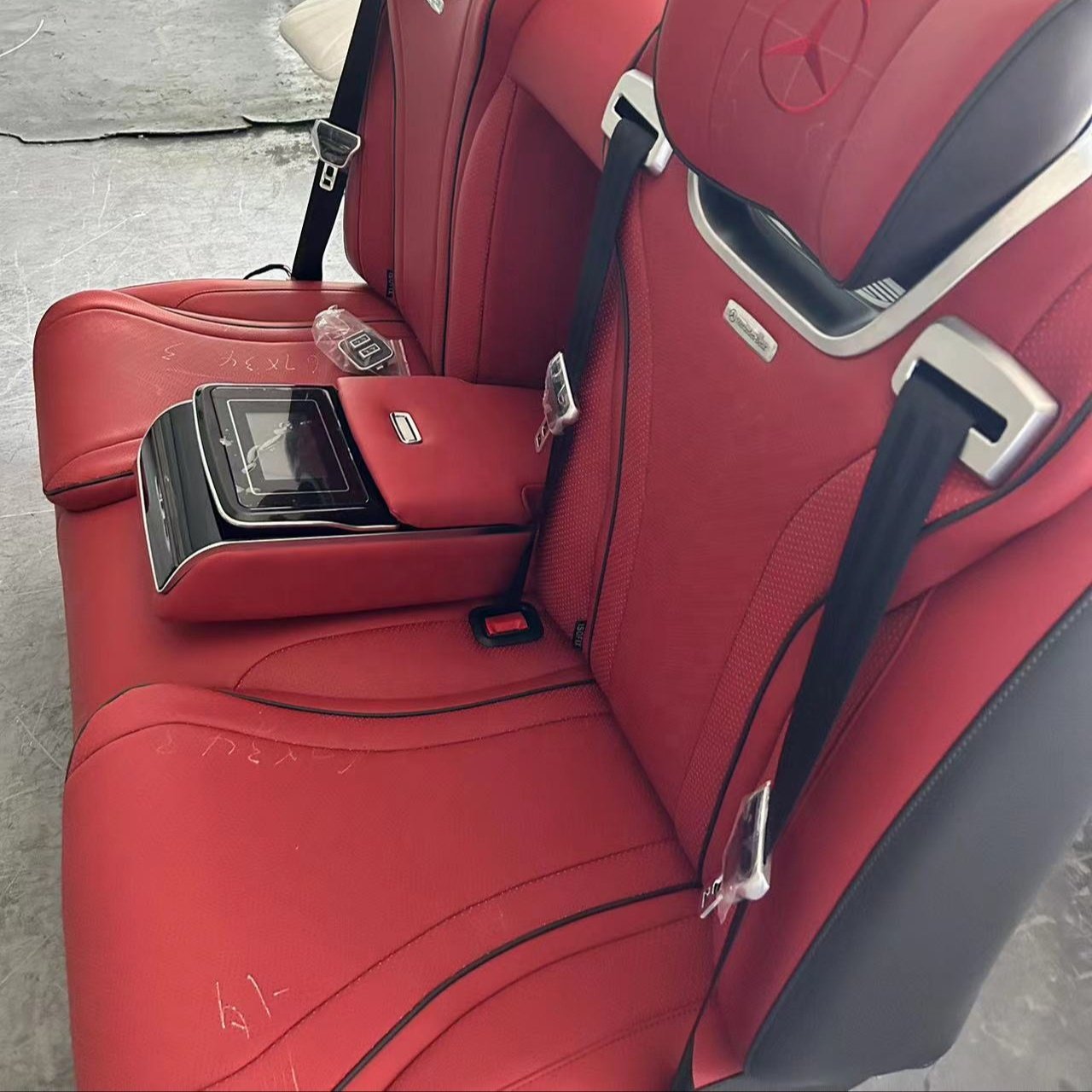 Top Comfortable Vip Luxury Electric Reclining Van Seat for Modification Van Mpv Rv Sprinter Hiace Vito Vclass
