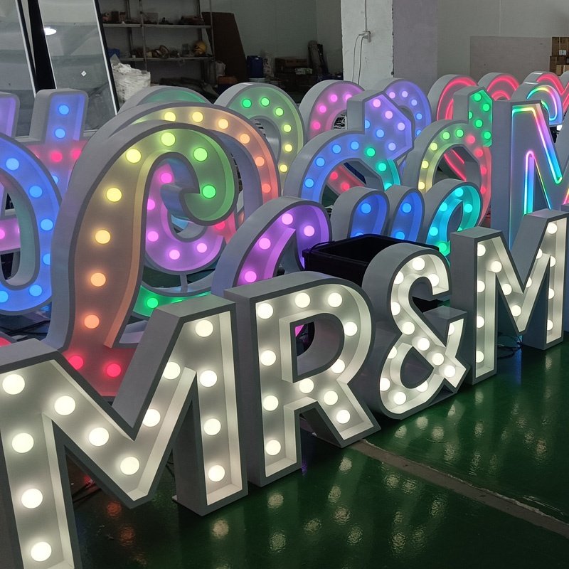 Factory Custom Mr&Mrs Giant Marquee Letters Bulb Light Sign LED Light up Mr and Mrs Wedding Sign