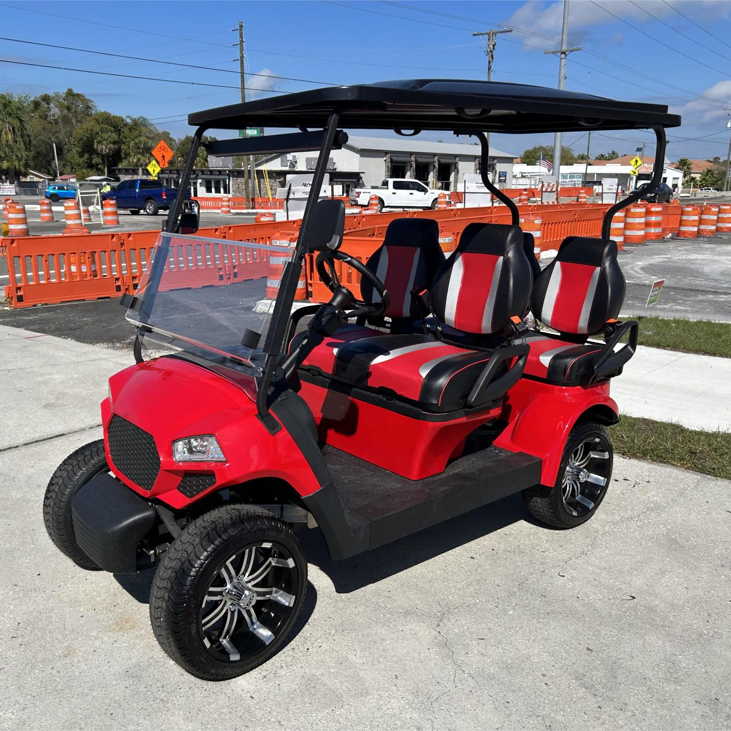 Hot Sell New 2 4 6 Seat Sightseeing Bus Utility Vehicle Hunting Club Golf Cart Electric Golf Buggy Off Road Golf Car for Sale
