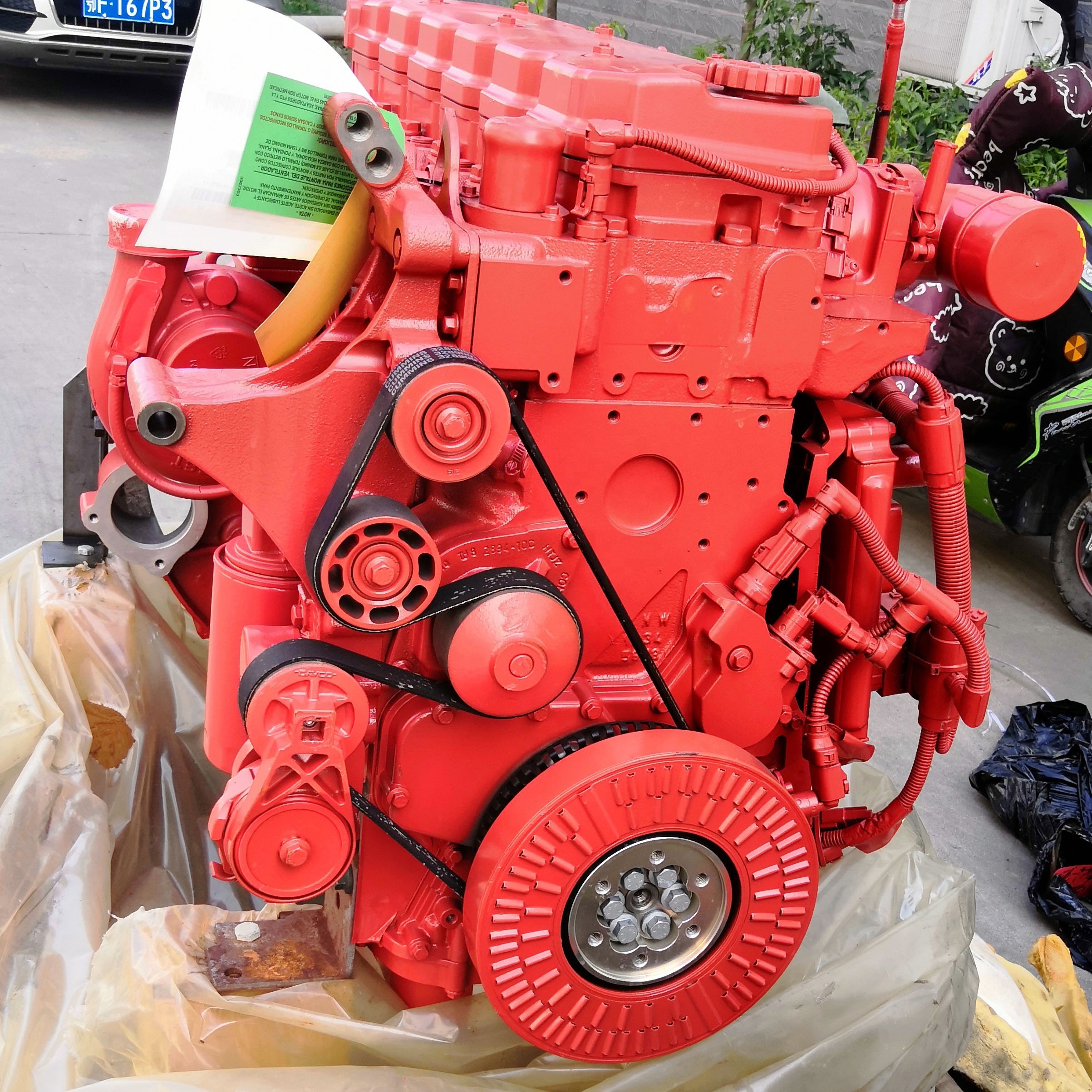 UK-Made High Quality ISB6.7 Diesel Engine Assembly Electric Start Never Used Machinery For Truck Bus Repairs Ready For Retail