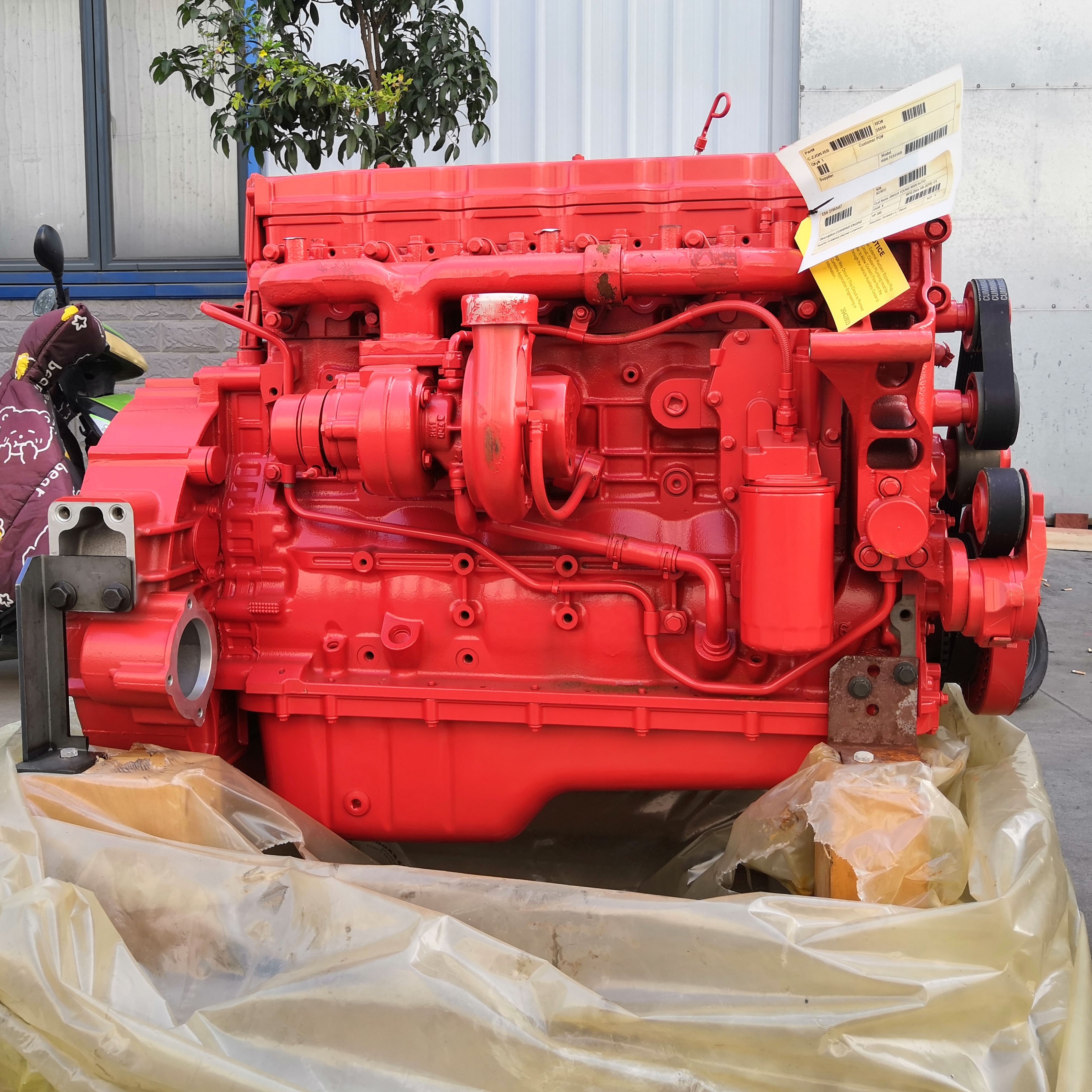 UK-Made High Quality ISB6.7 Diesel Engine Assembly Electric Start Never Used Machinery For Truck Bus Repairs Ready For Retail