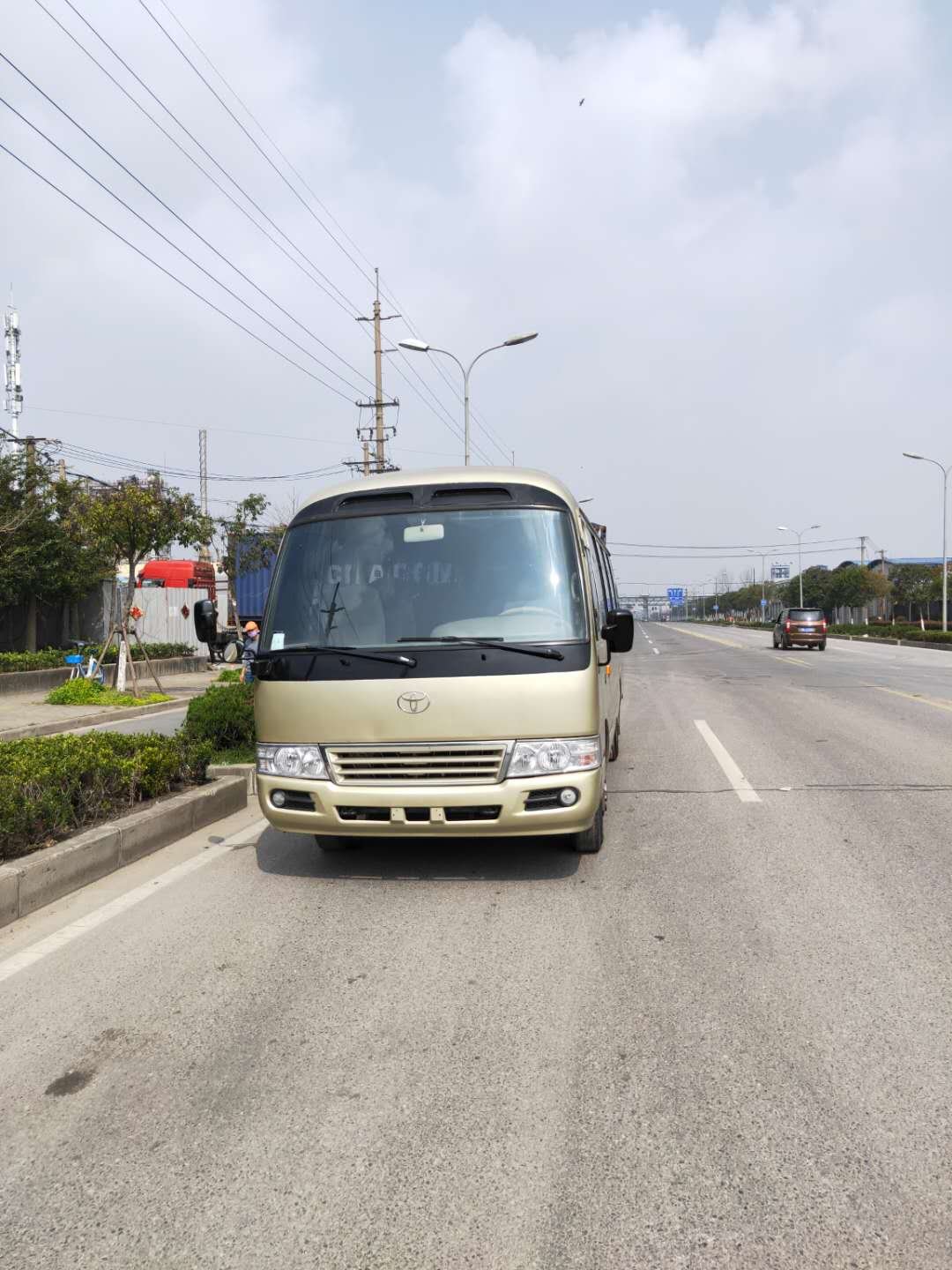 2018 Toyota coaster Front Engine Mini Bus Cheap Used LHD diesel Engine coach Van 30 Seats Second Hand Bus Used Cars
