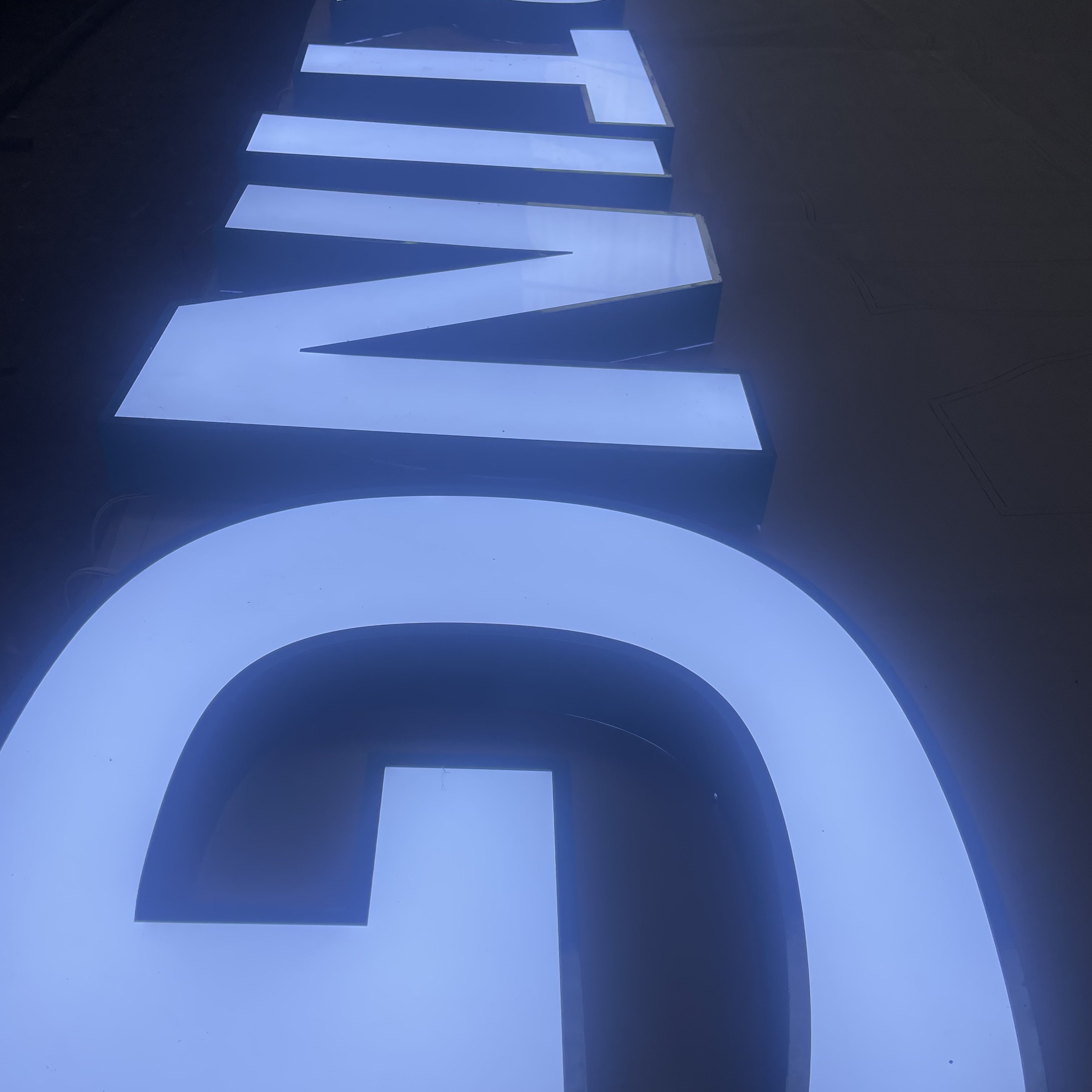 2025 Customizable 12V Indoor/Outdoor Commercial Advertising 3D Logo Signs Stainless Steel Metal Letters Door Heads Bars ACryl DC
