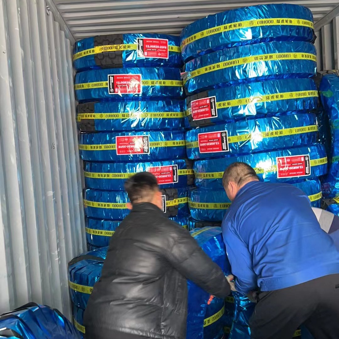 Truck and Bus Radial Tire Luhood CM926 9.00R20 10.00R20 11.00R20 12.00R20 12R22.5 TBR Tyre Neumaticos 12r22.5