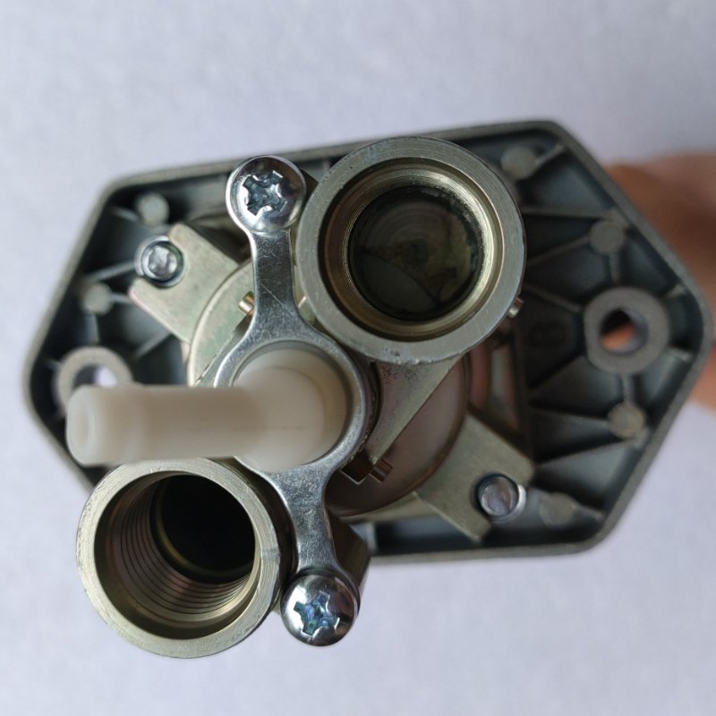 China High-quality Bus Accessories Hand Brake Valve and Forgeneral Type Manual Valve Assy Brake Valve for Ankai Higer Bus Parts