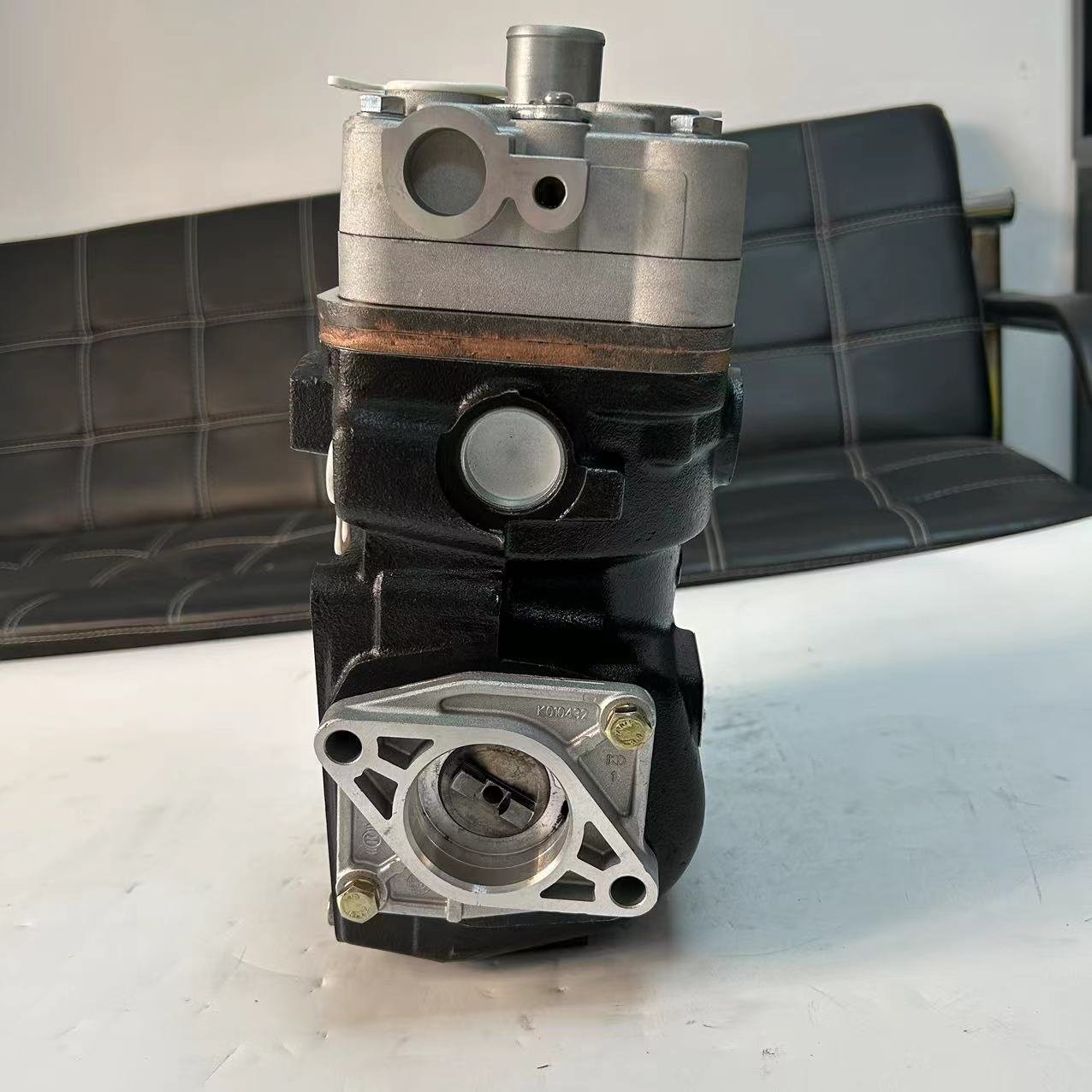 SINOTRUK HOWO 202V54100-7131 Weichai Engine Truck Accessory Single Cylinder Air Compressor Original Carton or Wooden Box CN;SHN
