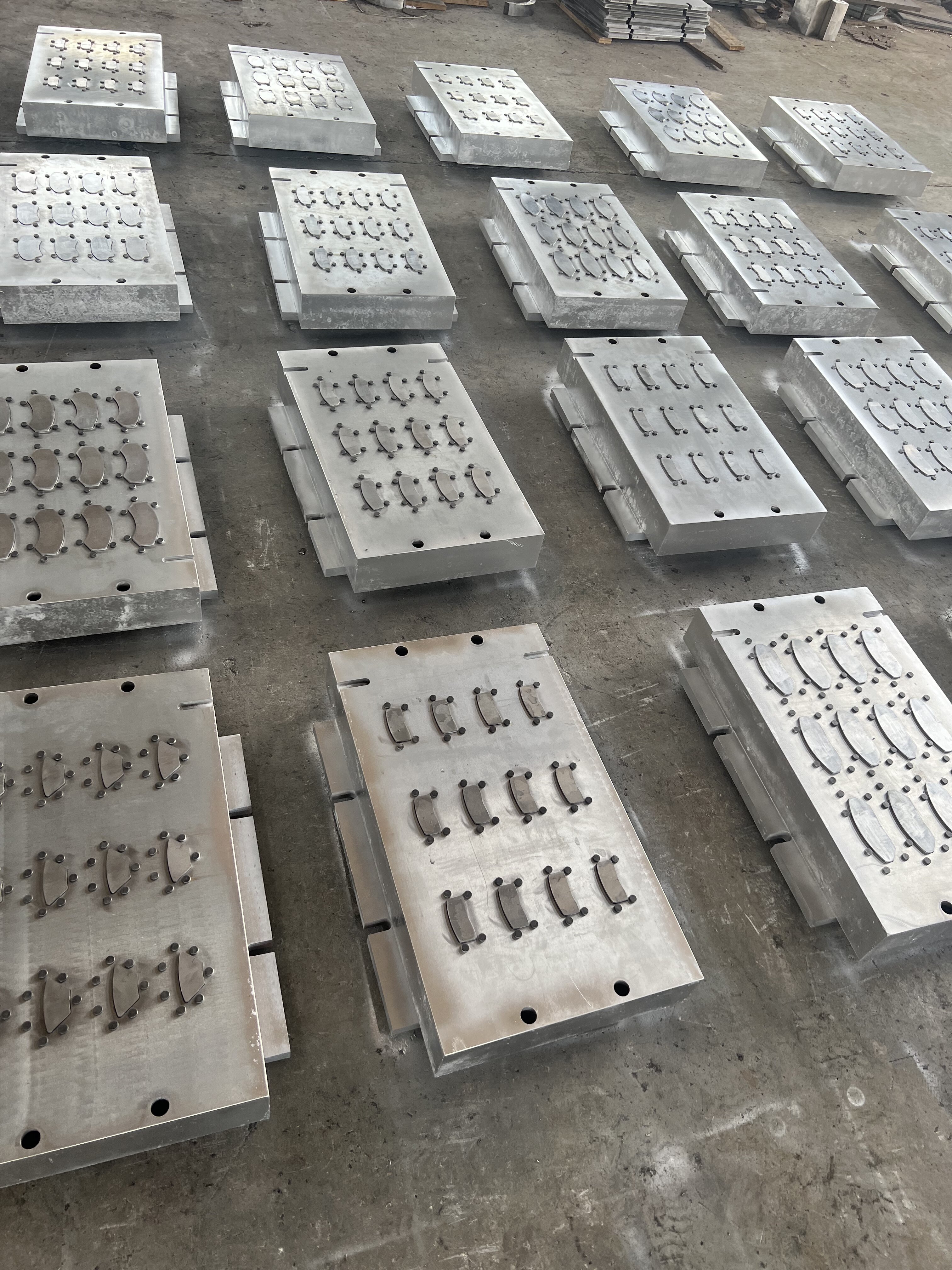 Wholesale Brake Pad Manufacturer Car Brake Pads Mold Disc Brake Pad Mold for Car