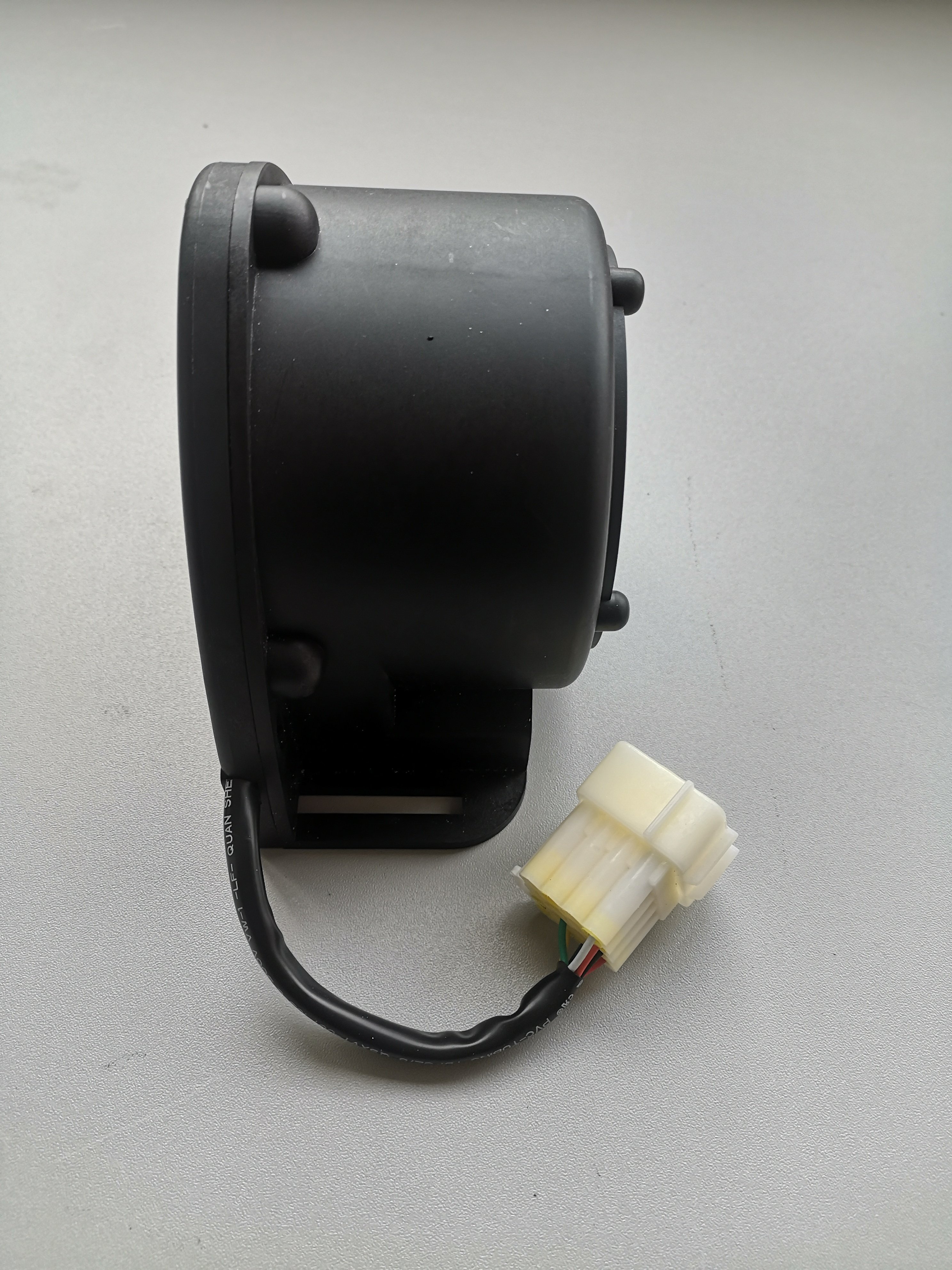 Engine Sound Simulation Acoustic Vehicle Alert System (AVAS) for Electric Vehicle