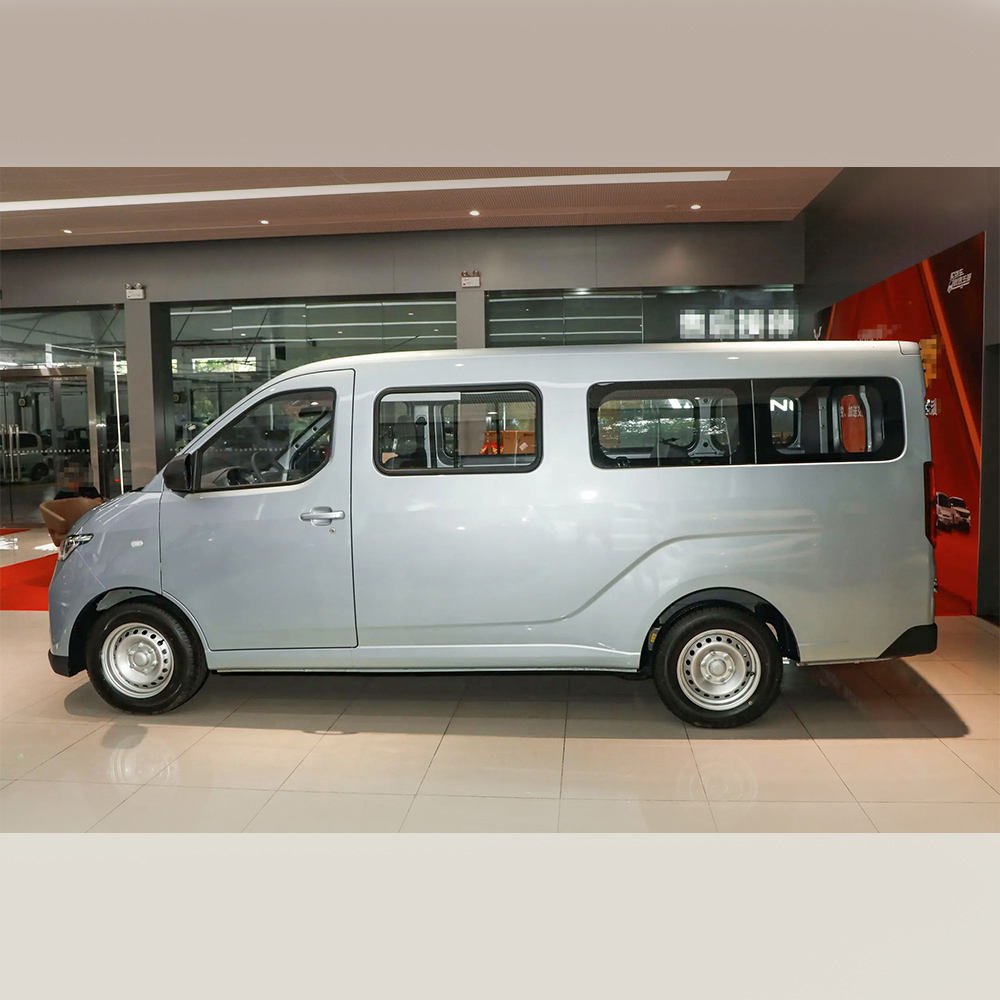 Wuling Yangguang 0.5h Fast Charging Mini Bus Large Capacity Delivery Van Electric Rhd Electric Cargo Van Right Hand Drive Van