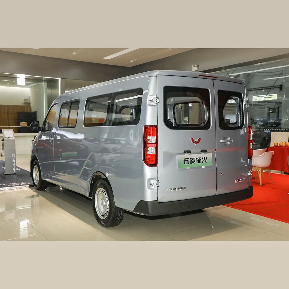 Wuling Yangguang 0.5h Fast Charging Mini Bus Large Capacity Delivery Van Electric Rhd Electric Cargo Van Right Hand Drive Van
