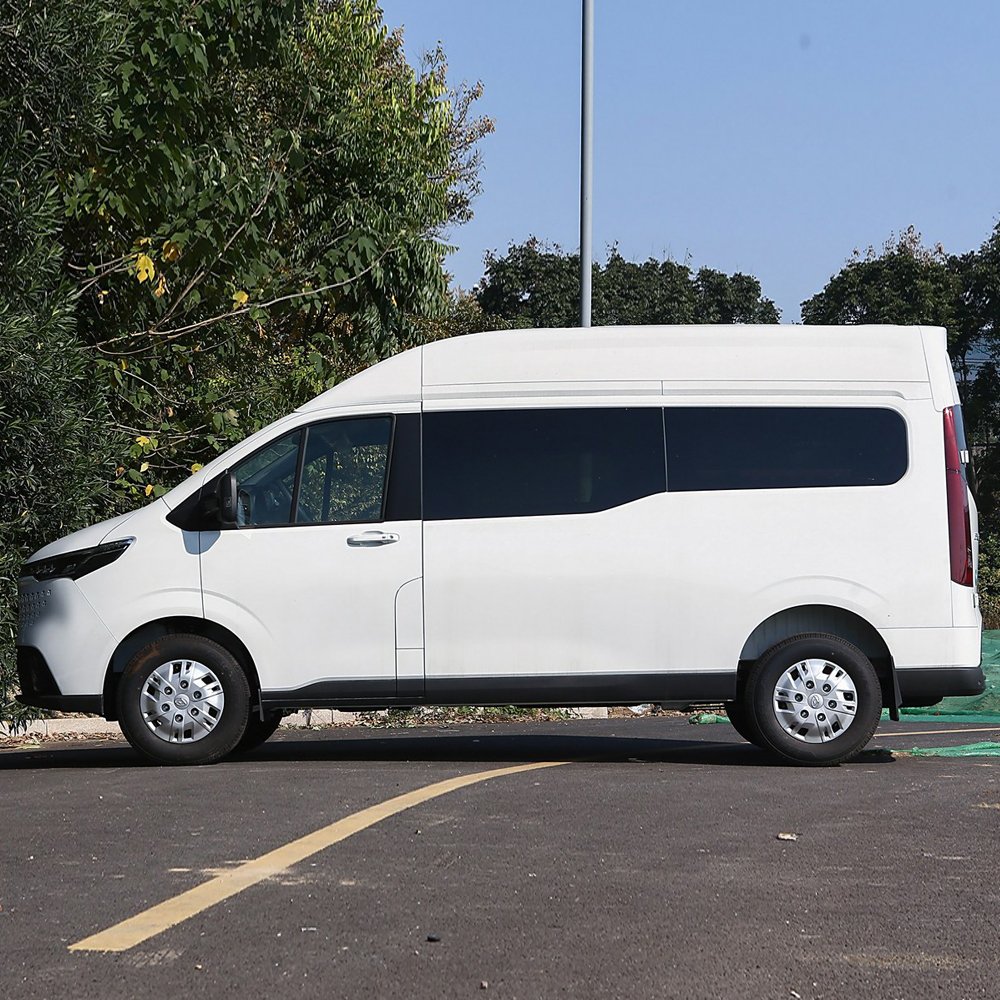 2024 SAIC Maxus V70 3-9-seater Luxury 2.0T Light Bus diesel Station Wagon Can Be Used As Bus