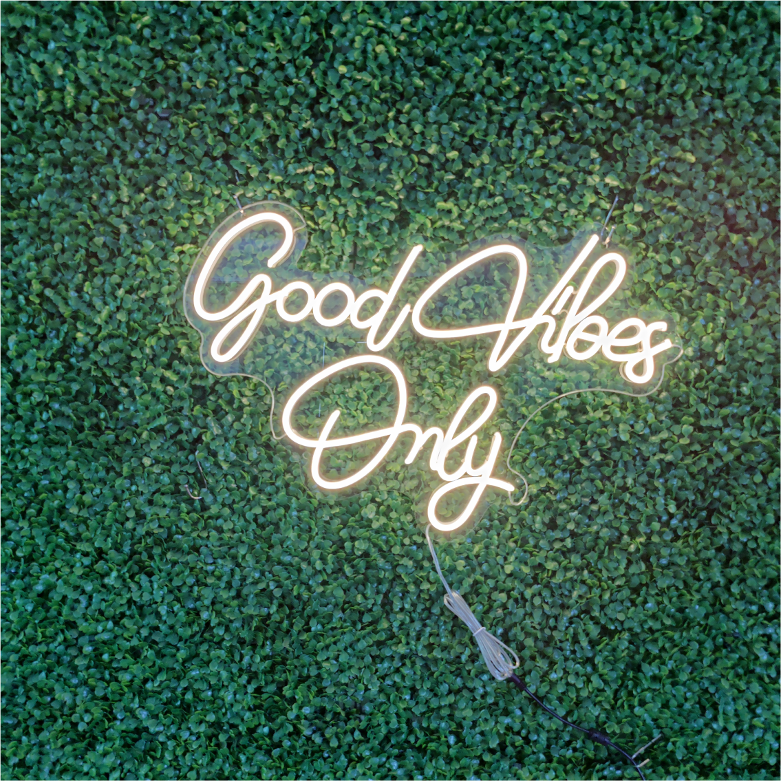 Koncept Drop Shipping 24inch Popular Led Advertising Custom Neon Light Signs for Wedding Bar Party Decoration